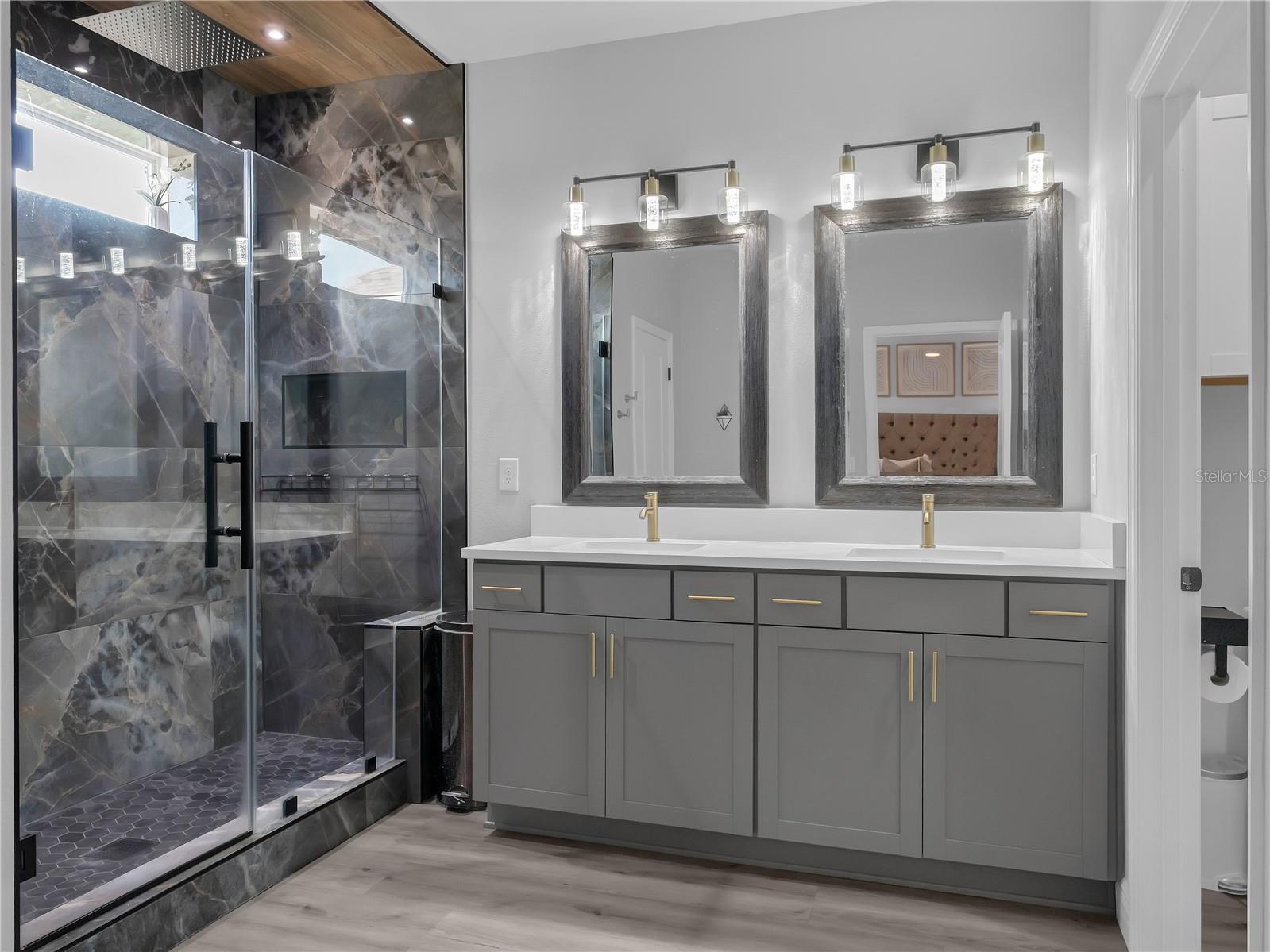 Image 25 of 74 For 15324 Gilligan Court