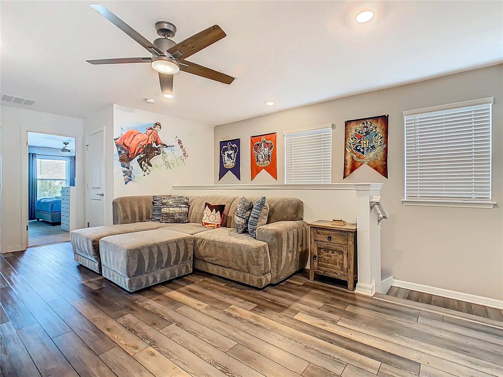 Image 20 of 76 For 967 Paradise Drive