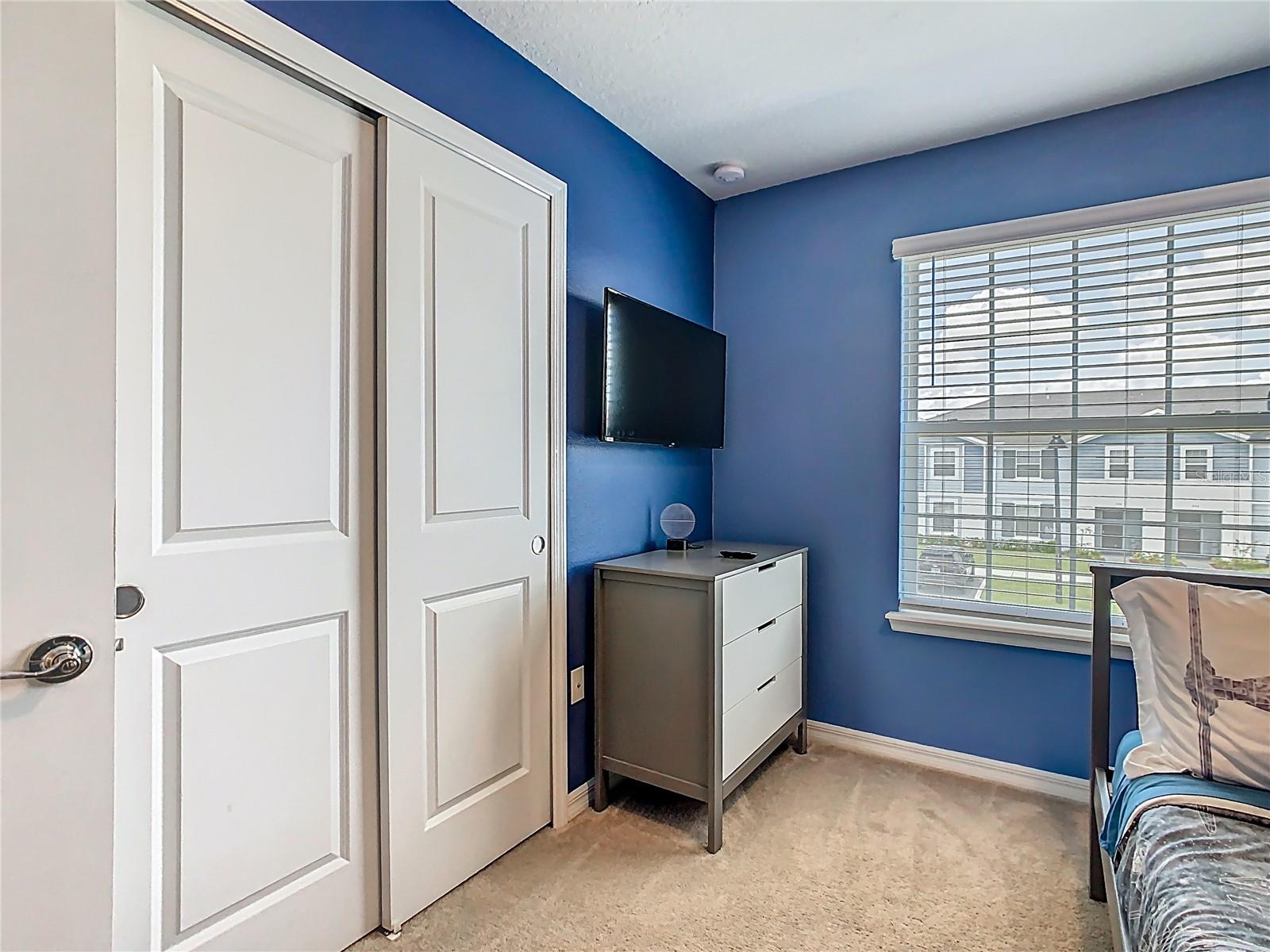 Image 27 of 76 For 967 Paradise Drive