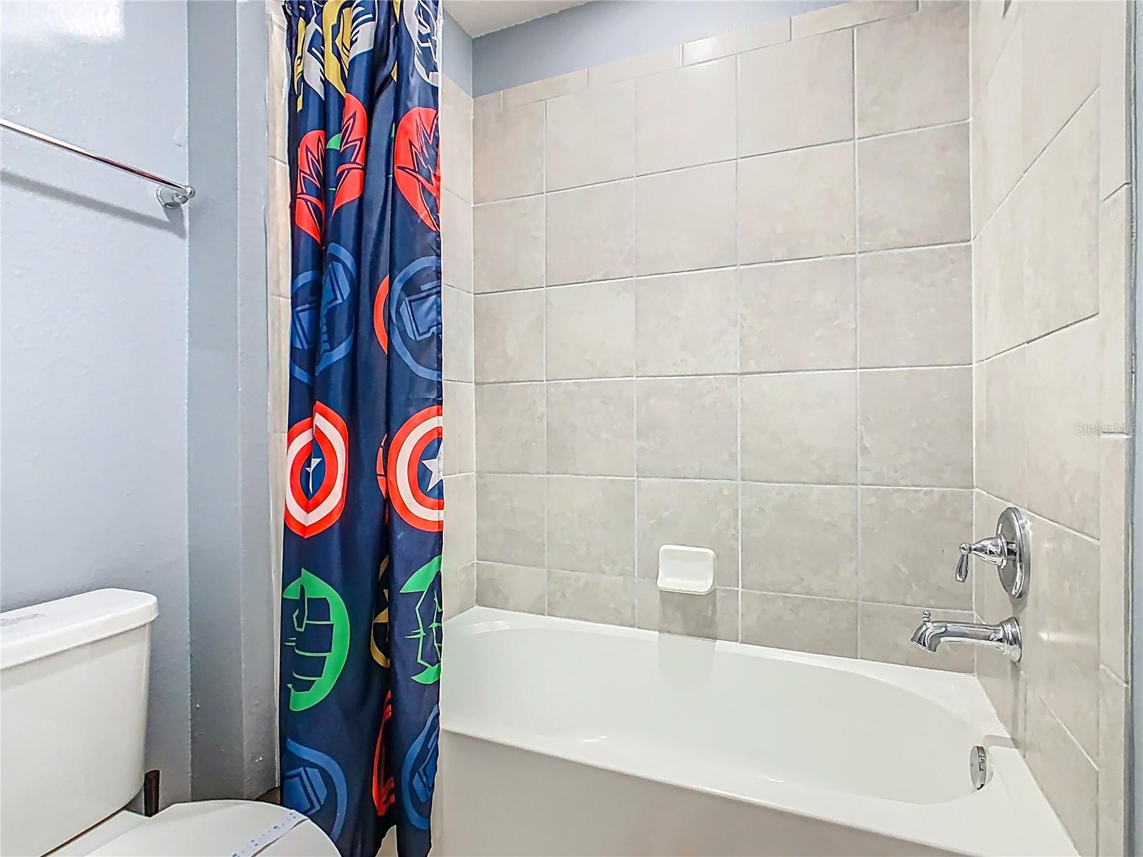 Image 29 of 76 For 967 Paradise Drive