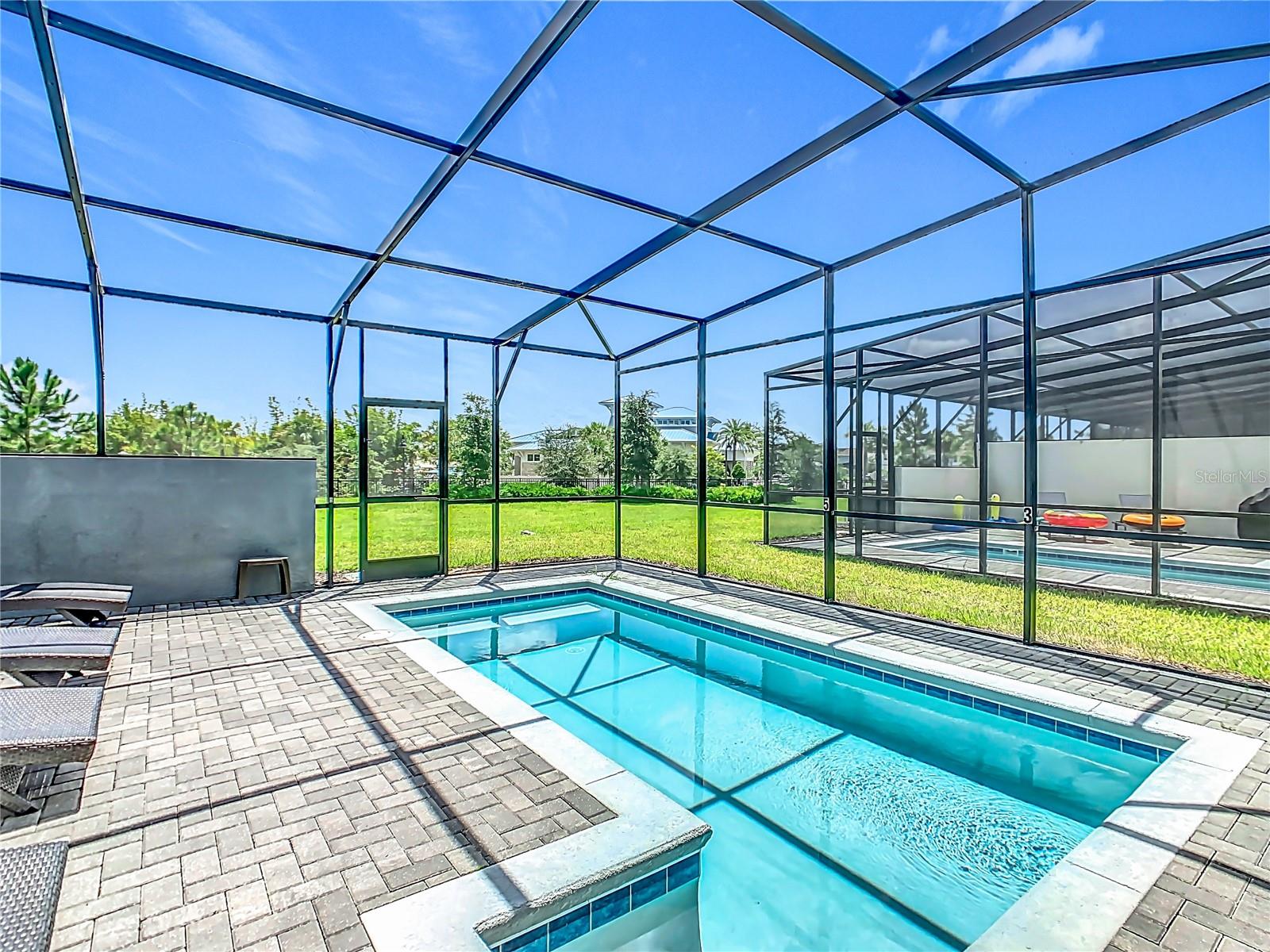 Image 48 of 76 For 967 Paradise Drive