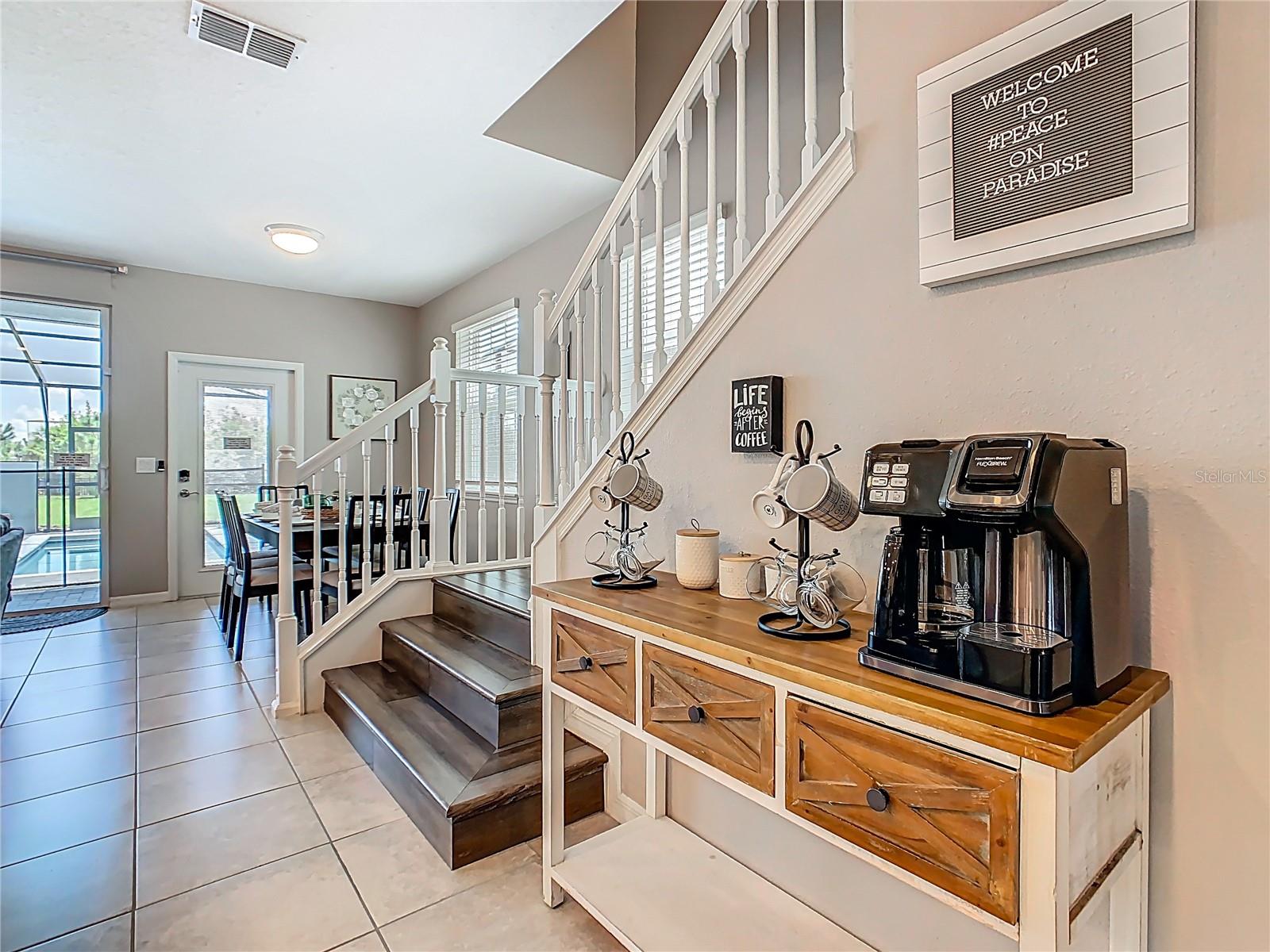 Image 5 of 76 For 967 Paradise Drive