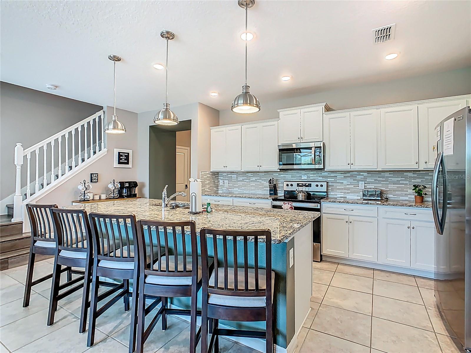 Image 9 of 76 For 967 Paradise Drive