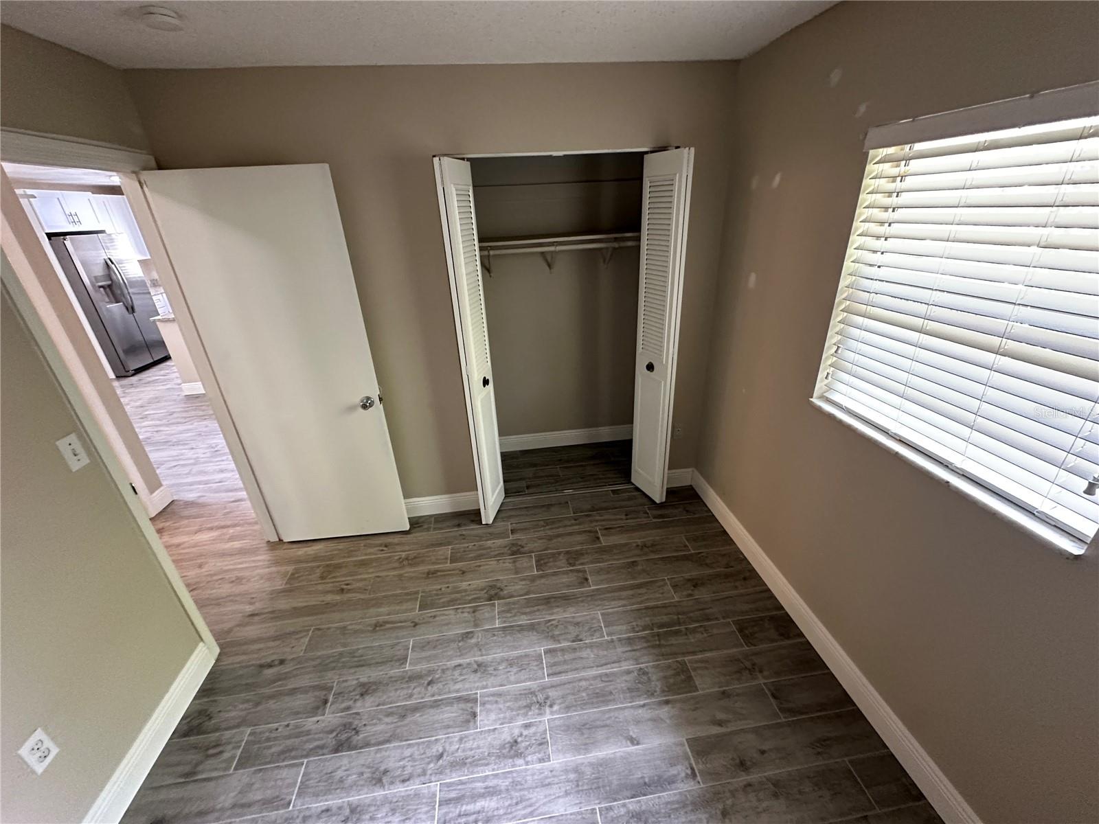 Image 19 of 24 For 643 David Street