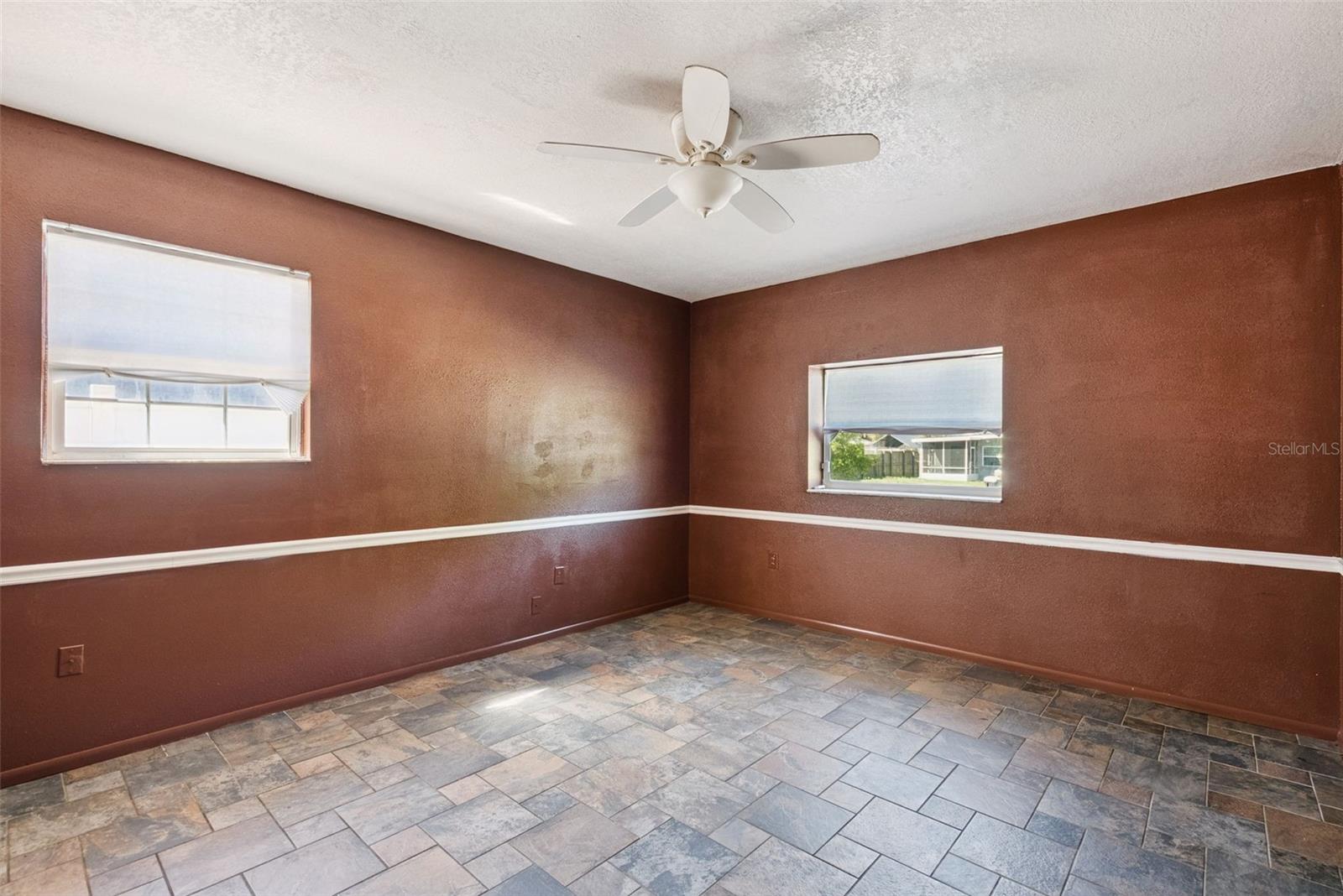 Image 13 of 21 For 2615 El Portal Avenue