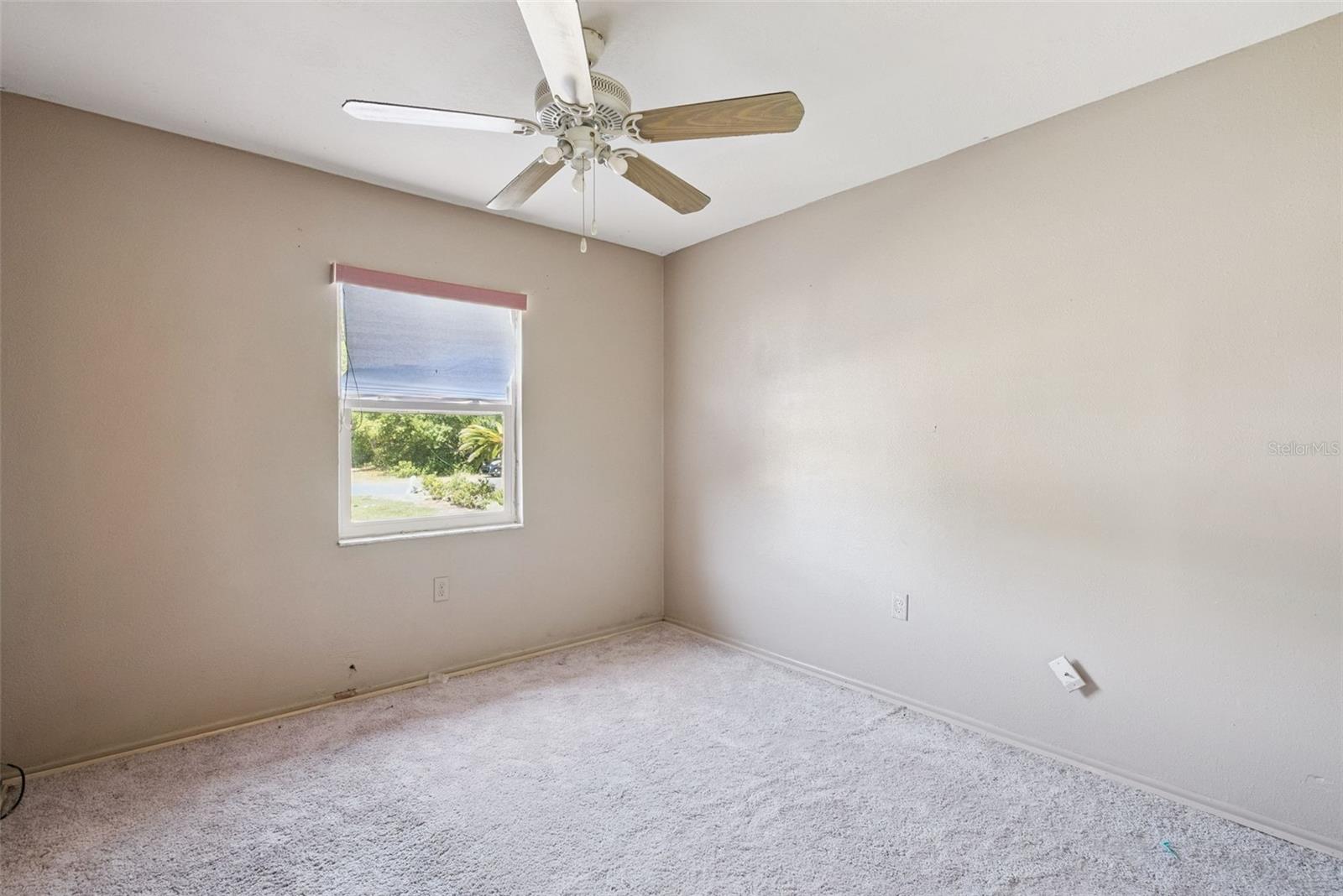 Image 16 of 21 For 2615 El Portal Avenue