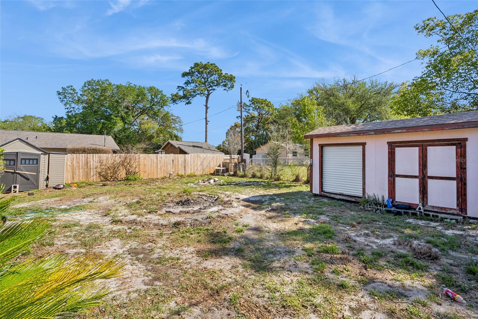 Image 20 of 21 For 2615 El Portal Avenue