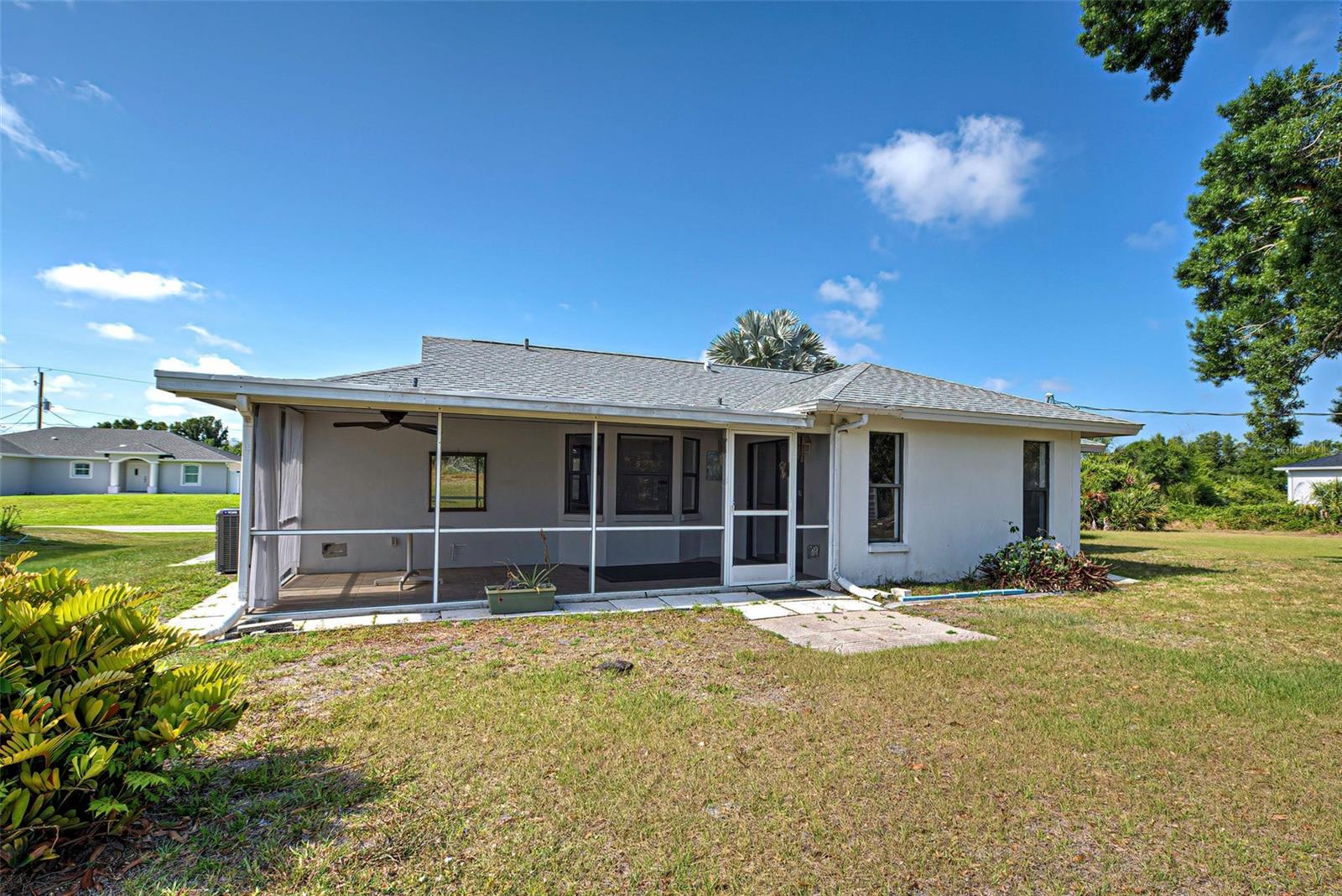 Image 25 of 34 For 10438 Waterford Avenue