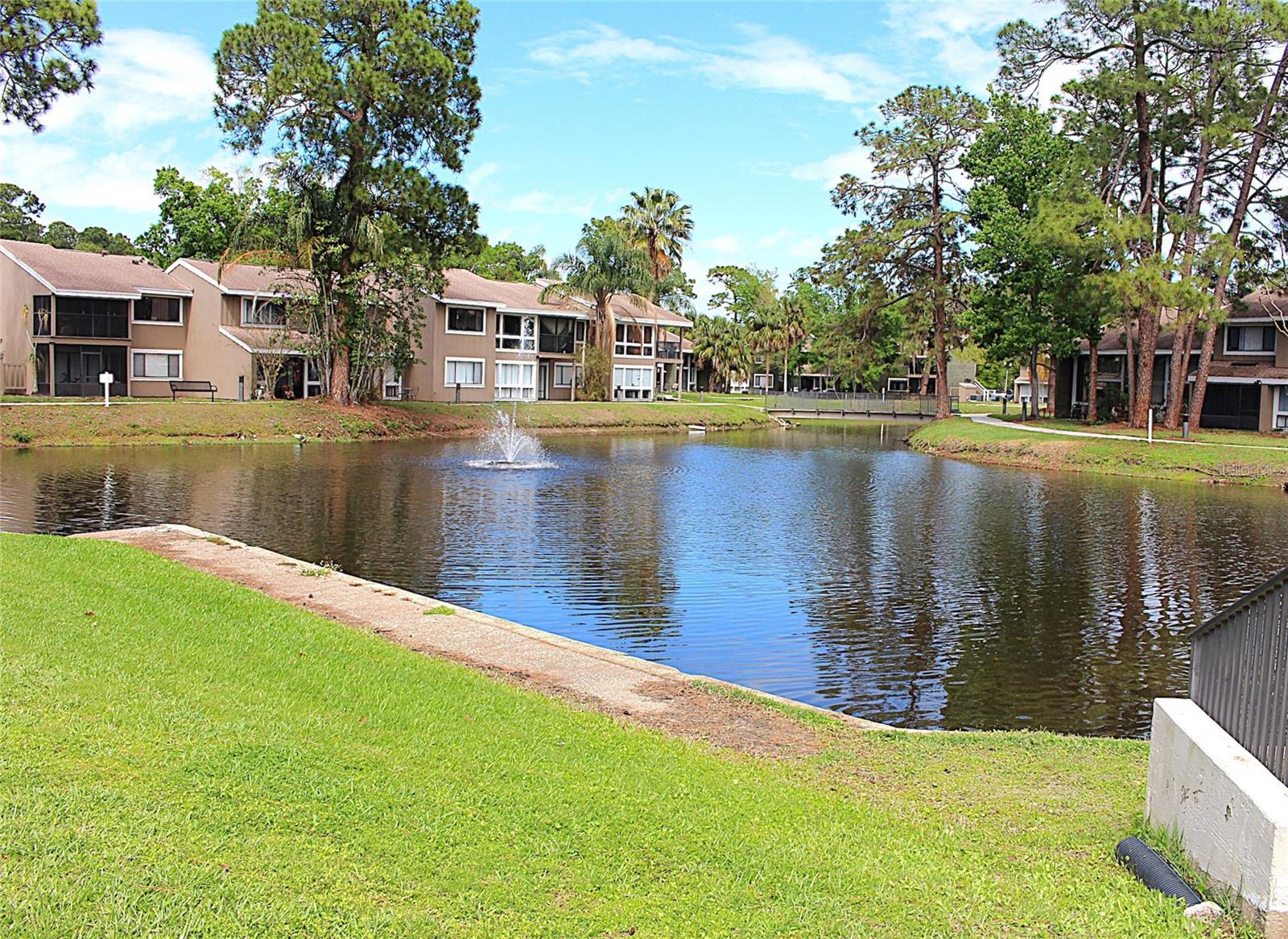 Image 23 of 31 For 5083 Eaglesmere Drive A12-2