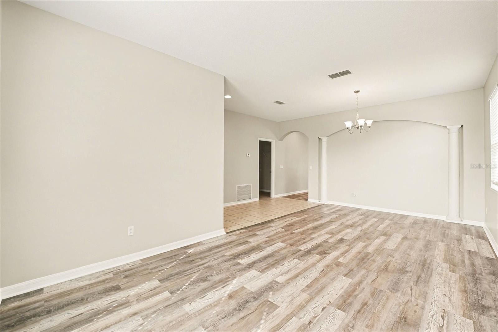 Image 19 of 25 For 2727 Eagle Cliff Drive