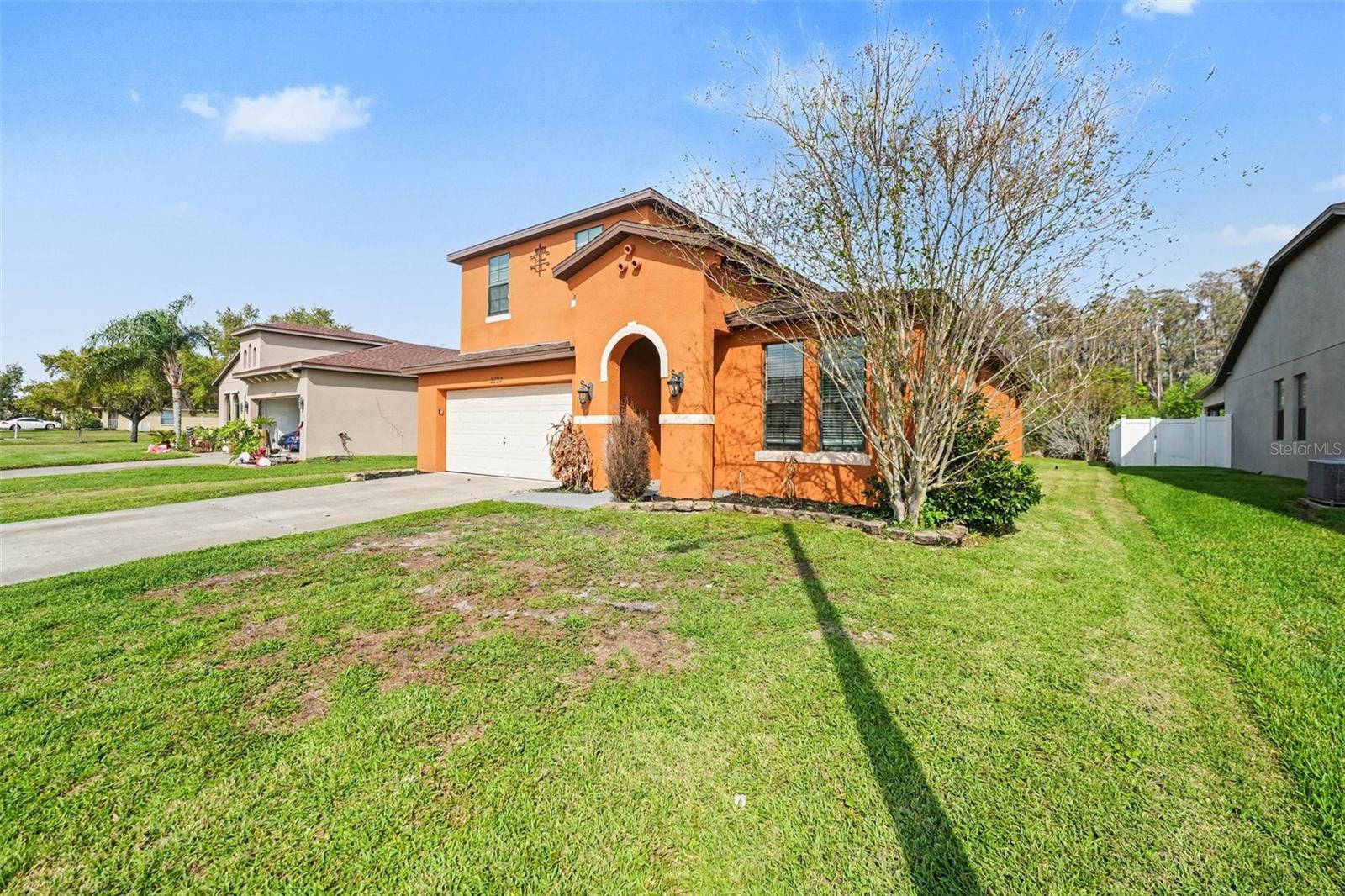 Image 3 of 25 For 2727 Eagle Cliff Drive