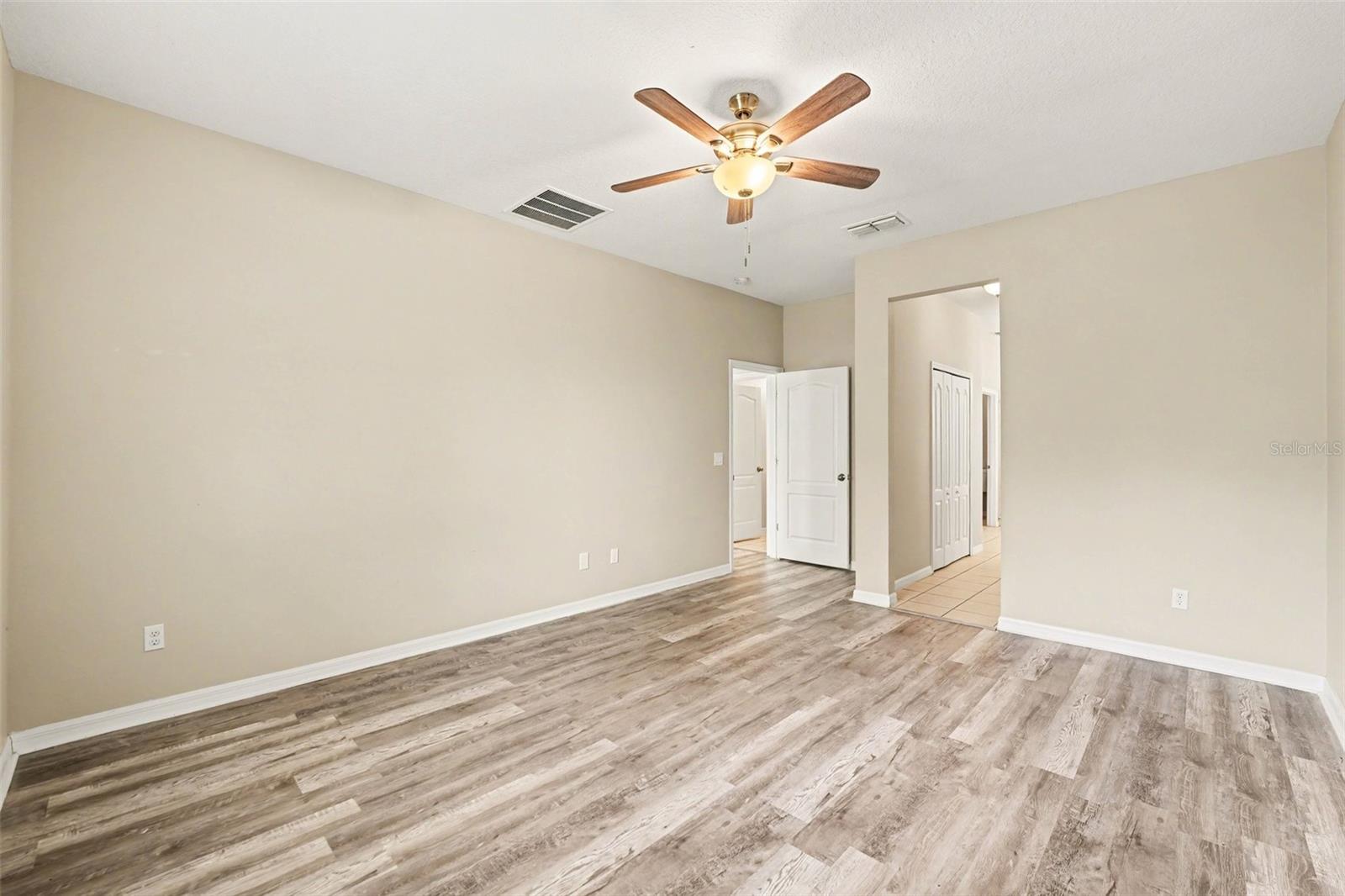 Image 7 of 25 For 2727 Eagle Cliff Drive