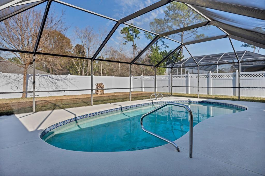 Image 2 of 41 For 7 Bird Land Place