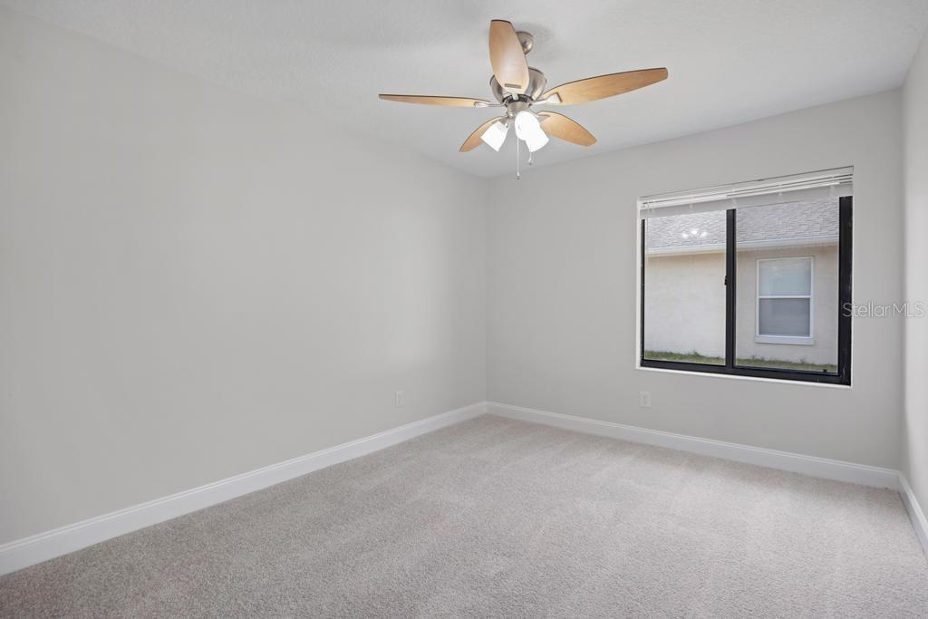 Image 29 of 41 For 7 Bird Land Place