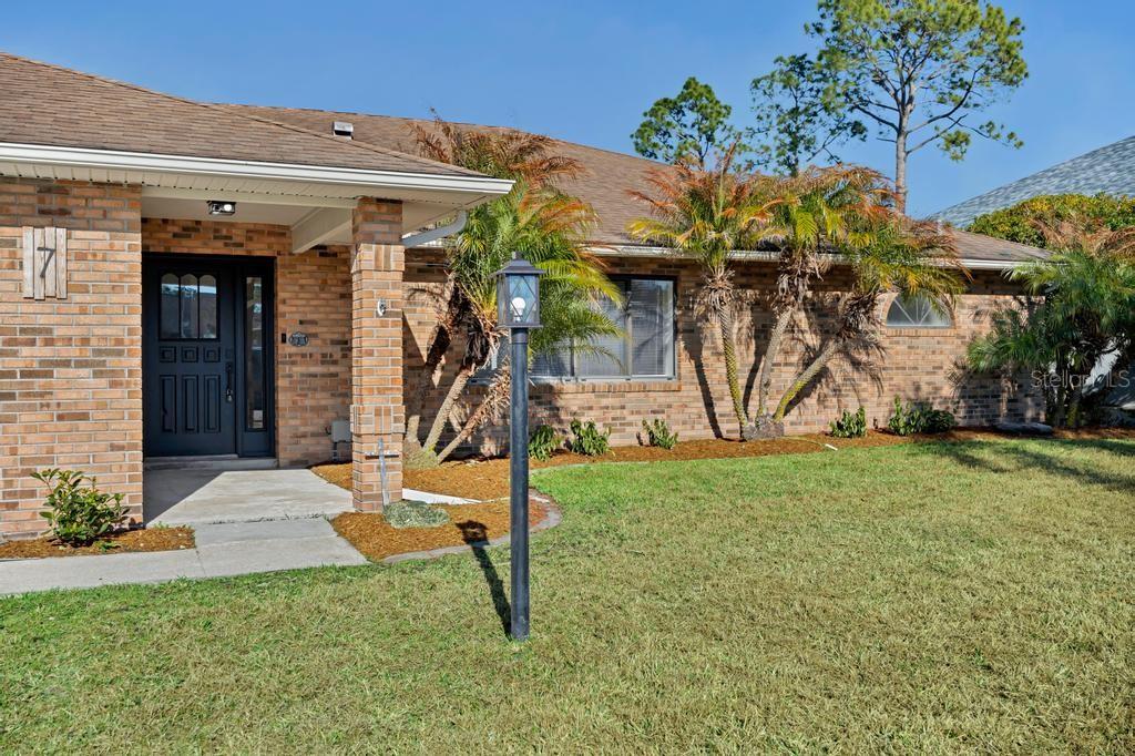 Image 3 of 41 For 7 Bird Land Place