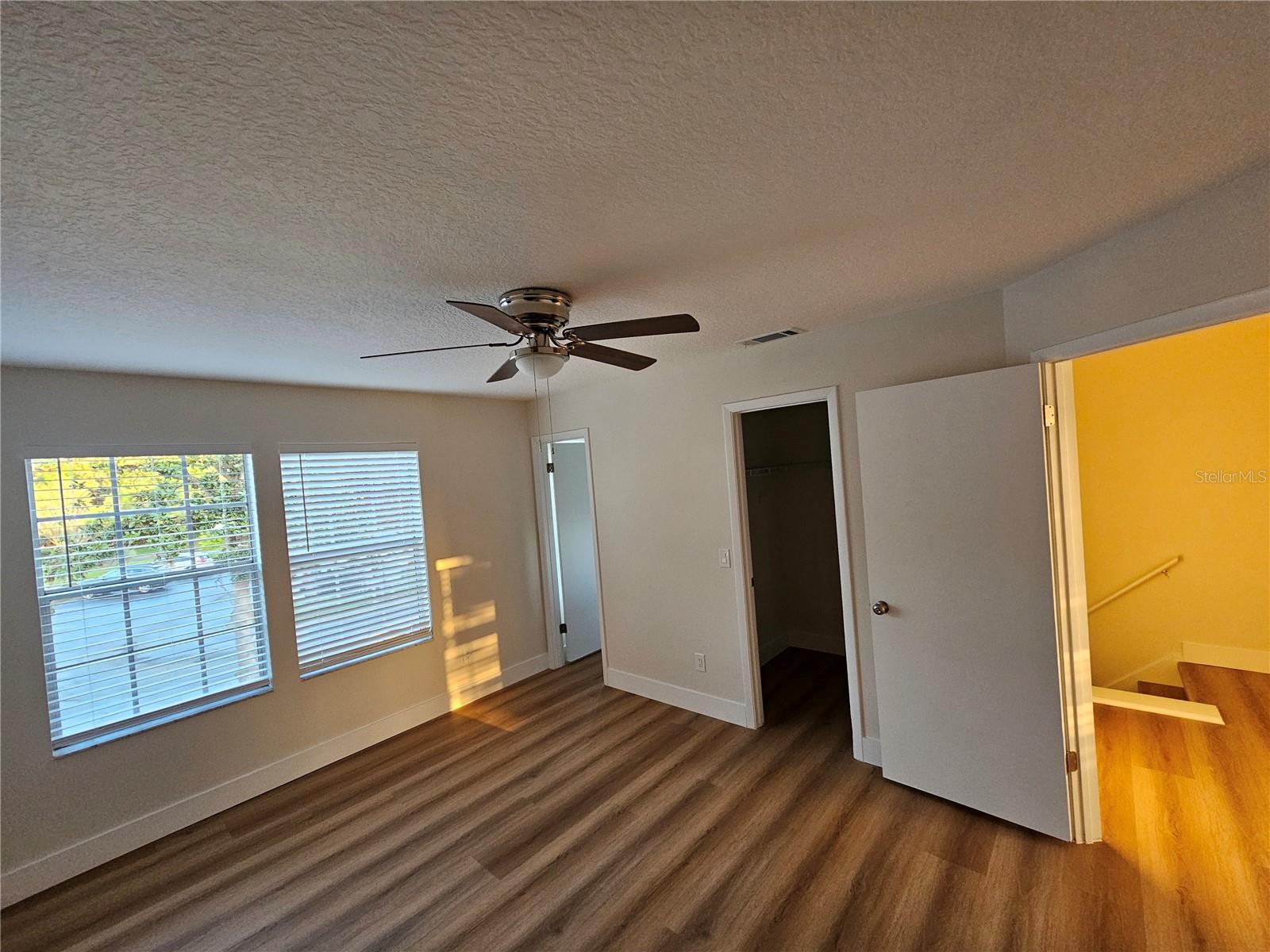 Image 9 of 23 For 11730 Whitewing Court