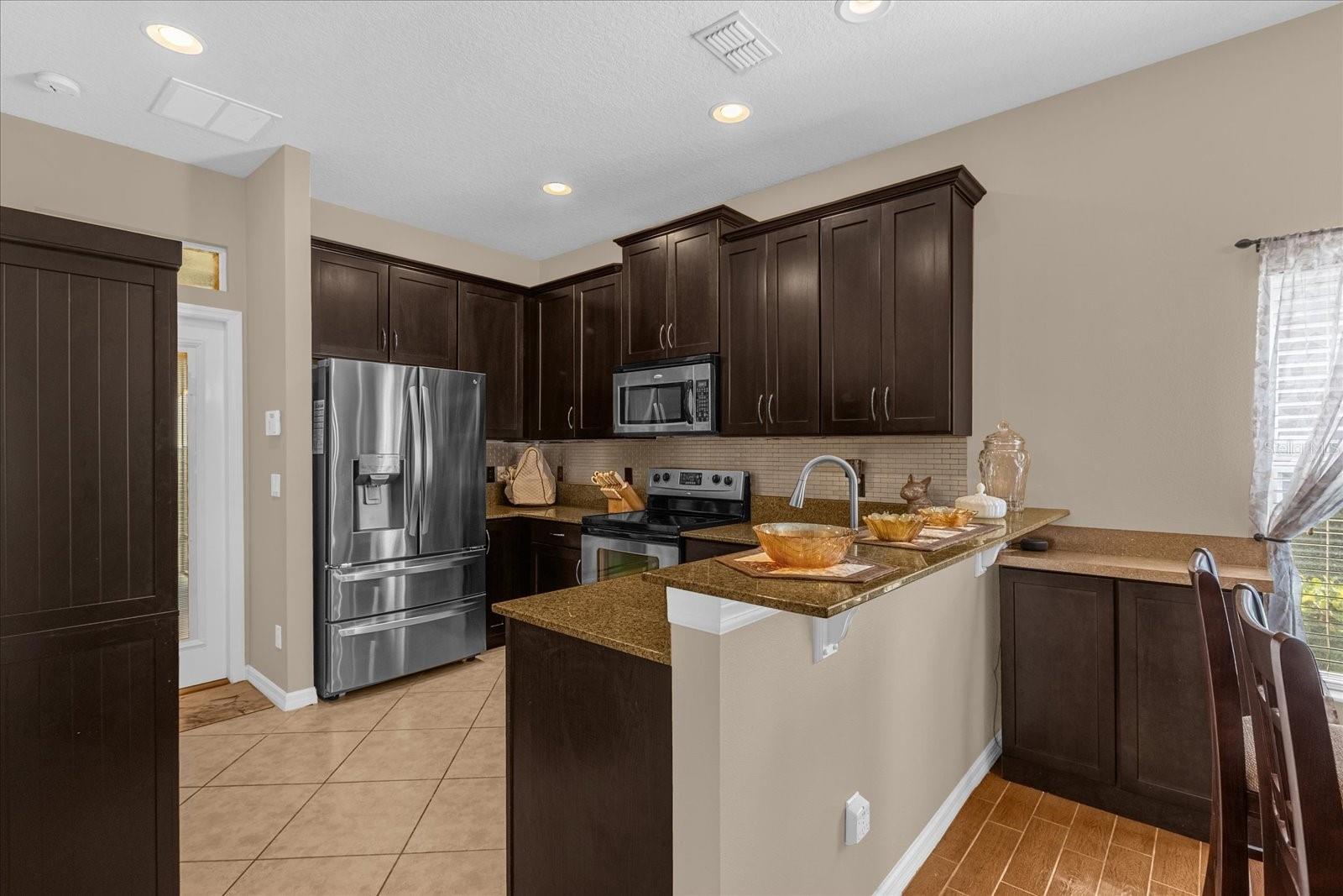 Image 6 of 43 For 1355 Alston Bay Boulevard