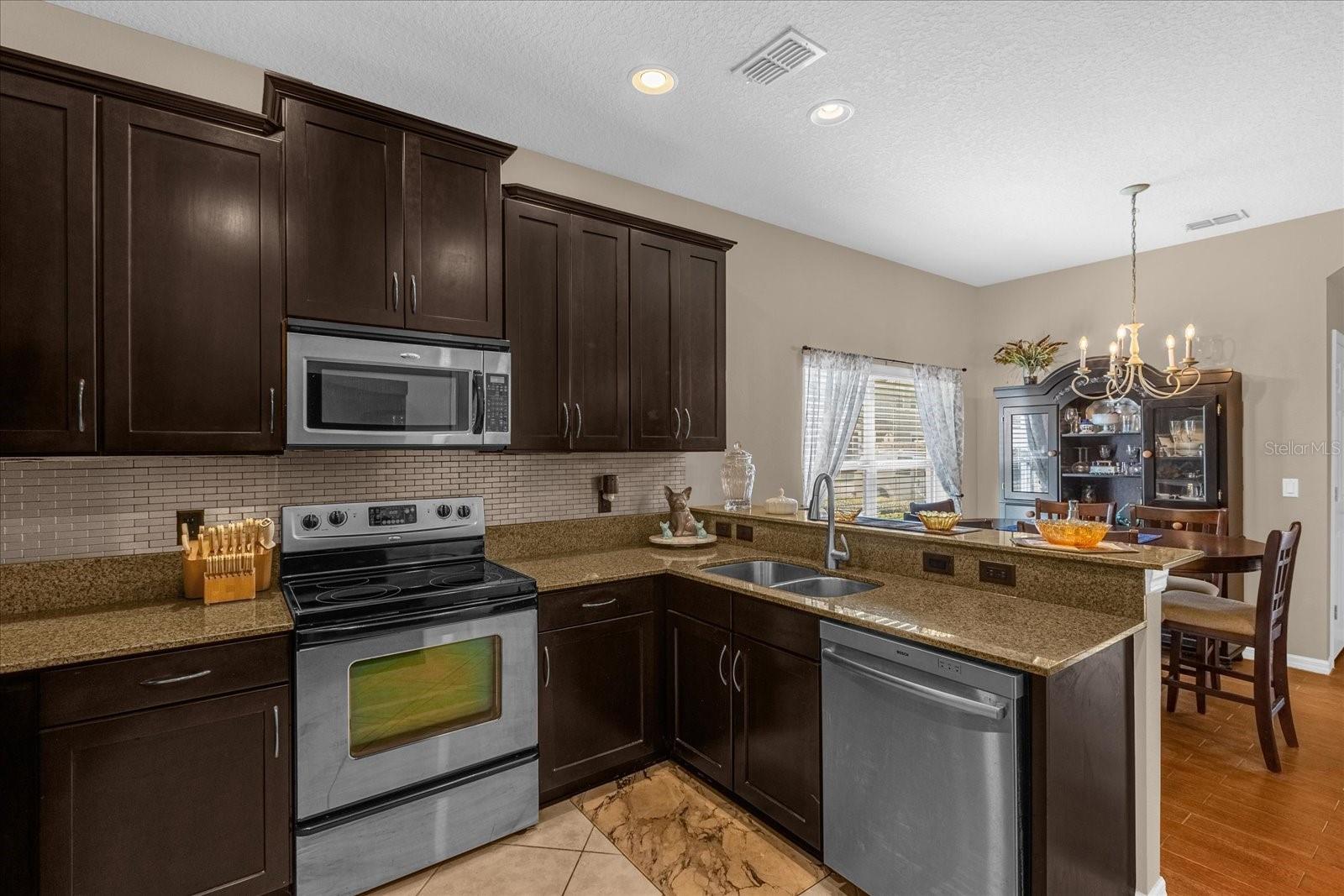 Image 8 of 43 For 1355 Alston Bay Boulevard