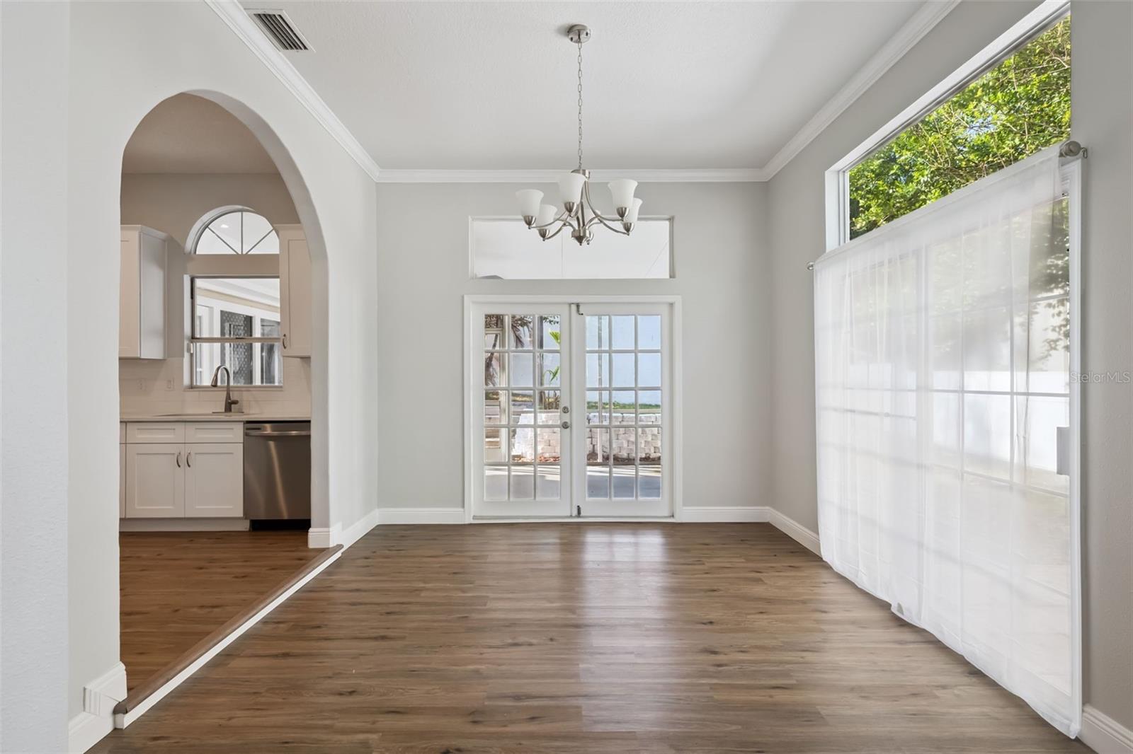 Image 11 of 21 For 255 Blackwater Place