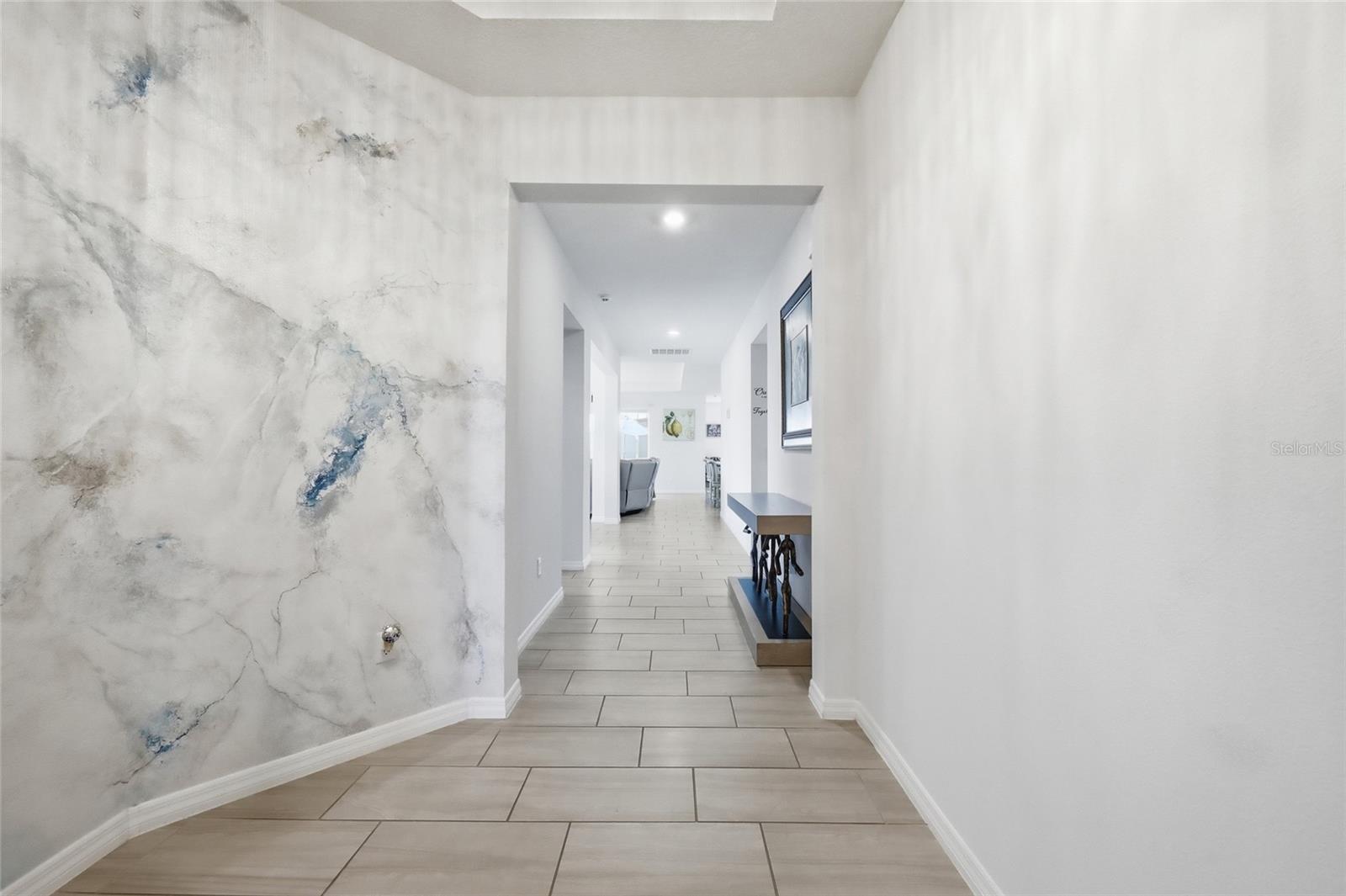 Listing photo id 1 for 468 Halter Drive