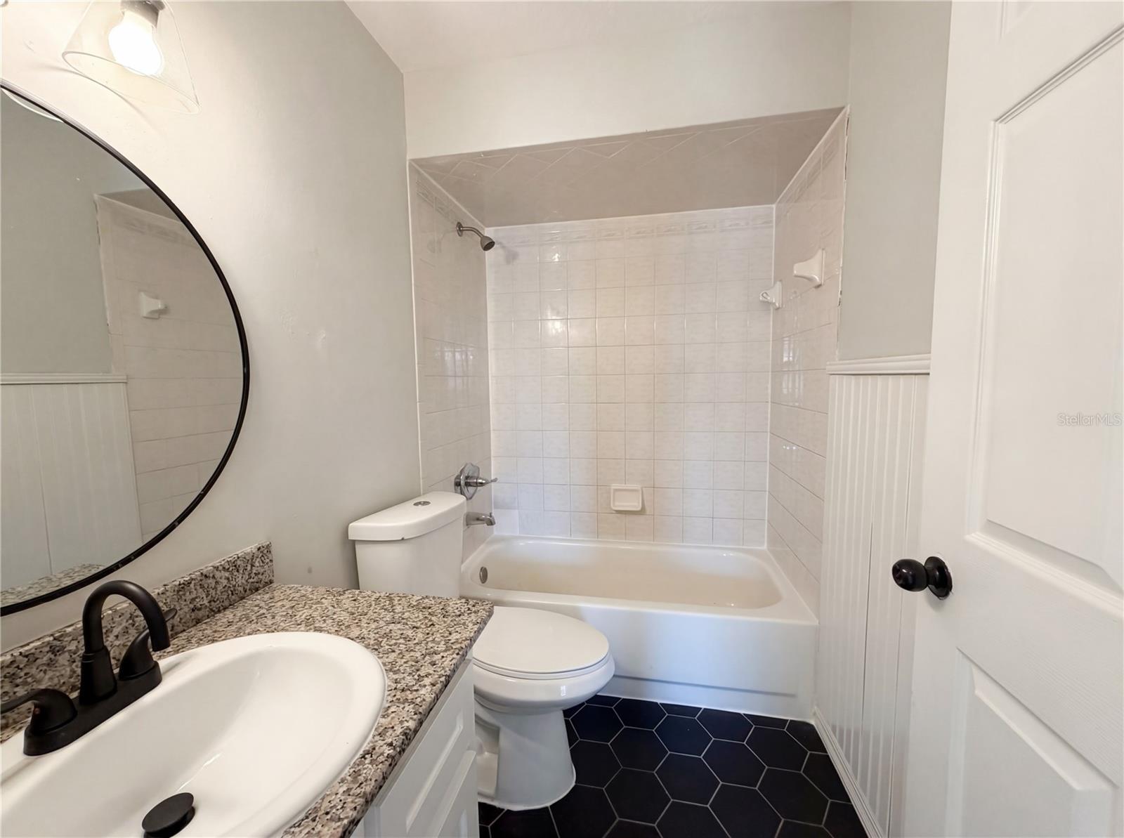 Listing photo id 16 for 5906 112th Place Road