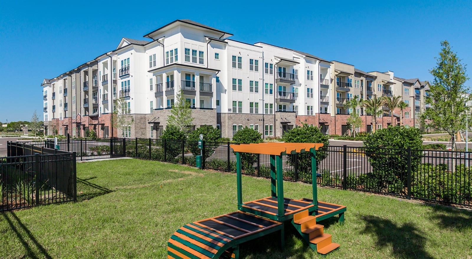 Listing photo id 26 for 700 Aultman Street Emerald