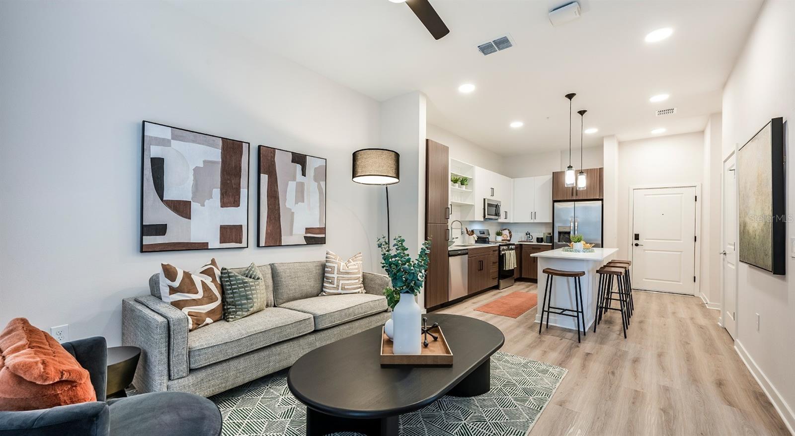 Listing photo id 29 for 700 Aultman Street Emerald