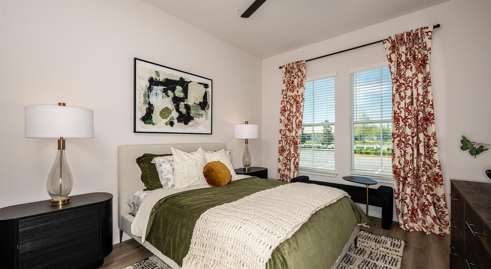 Listing photo id 30 for 700 Aultman Street Emerald