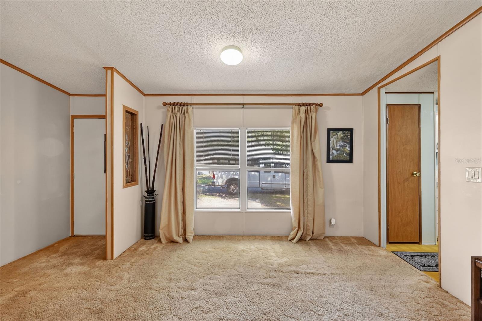 Image 15 of 35 For 904 Maplewood Street