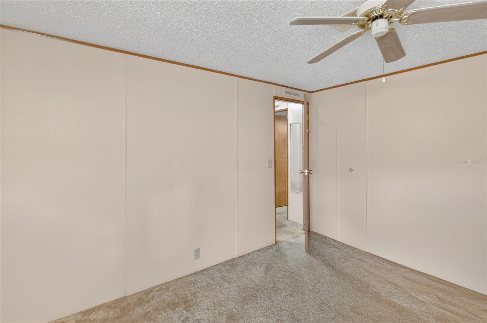 Image 24 of 35 For 904 Maplewood Street