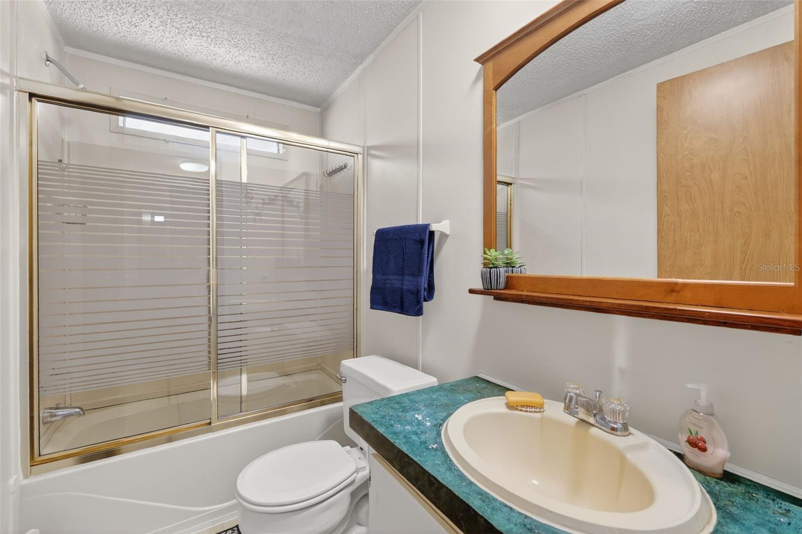 Image 32 of 35 For 904 Maplewood Street