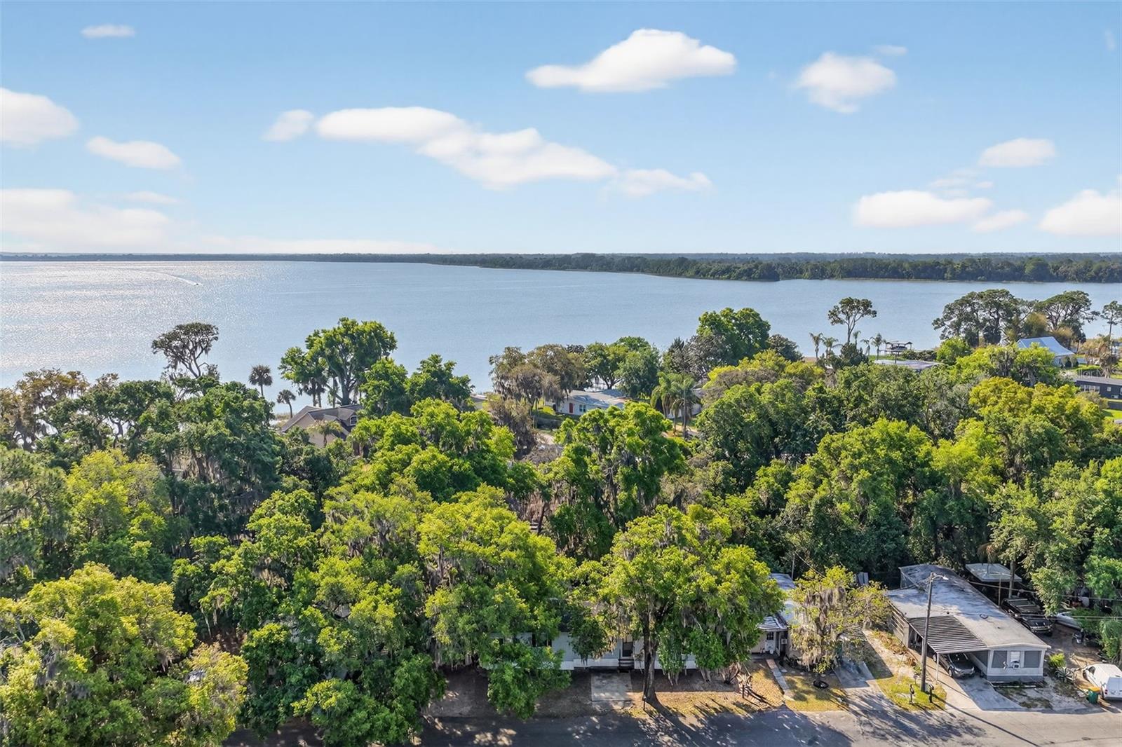 Image 4 of 35 For 904 Maplewood Street