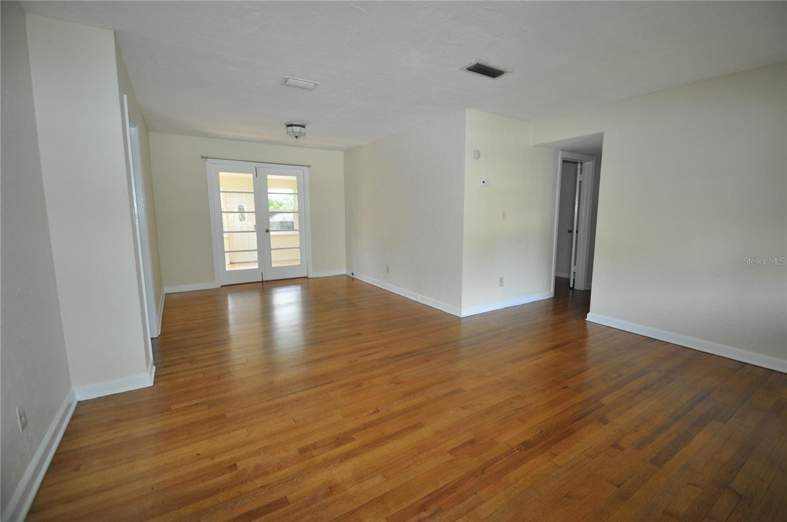 Image 2 of 9 For 519 Vern Drive