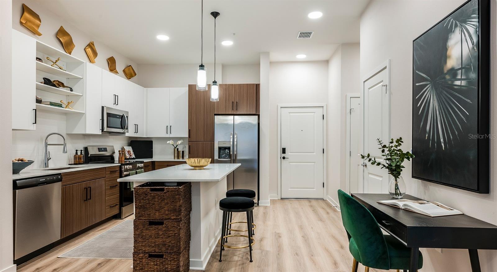 Listing photo id 28 for 700 Aultman Street Kowtown