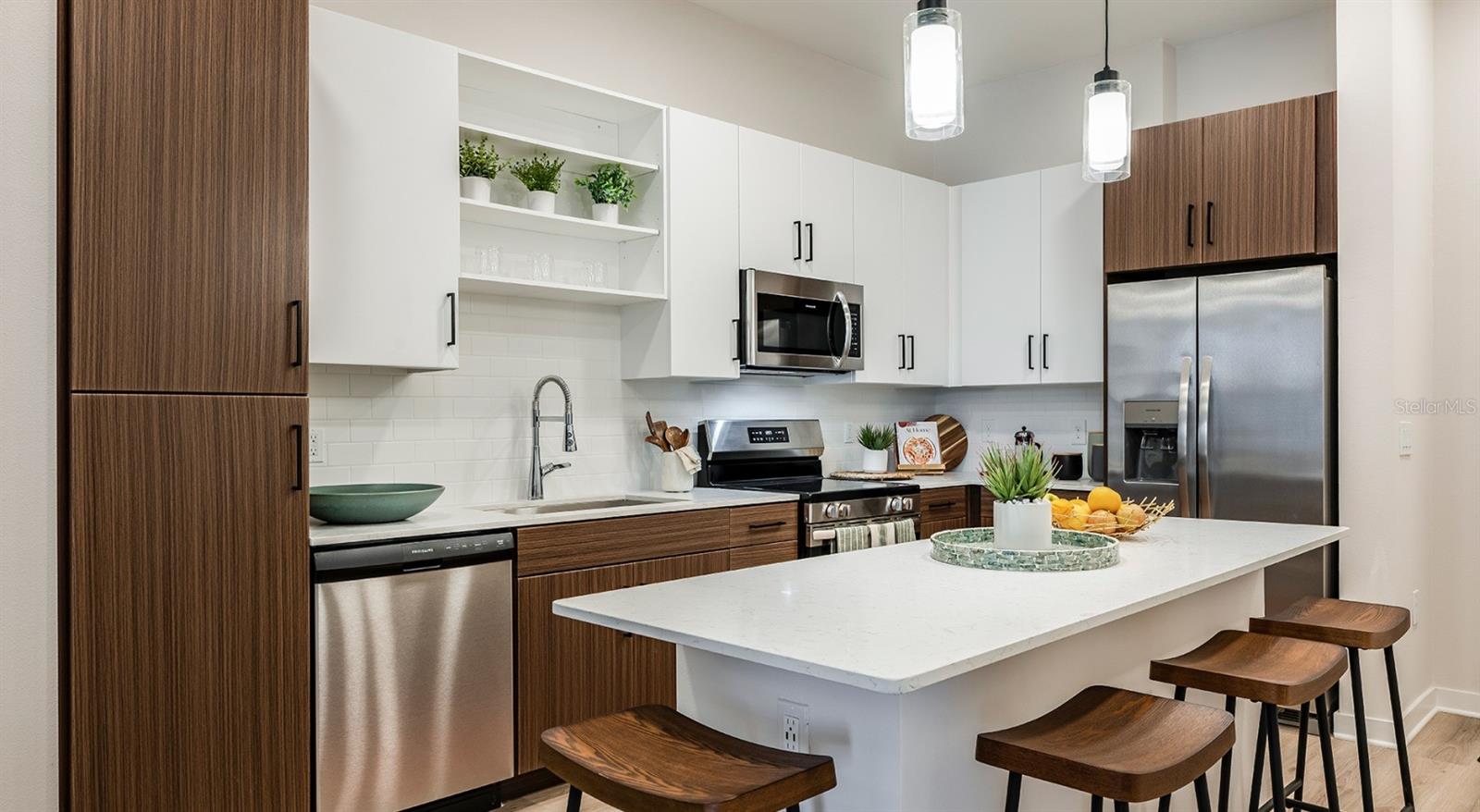 Listing photo id 34 for 700 Aultman Street Kowtown