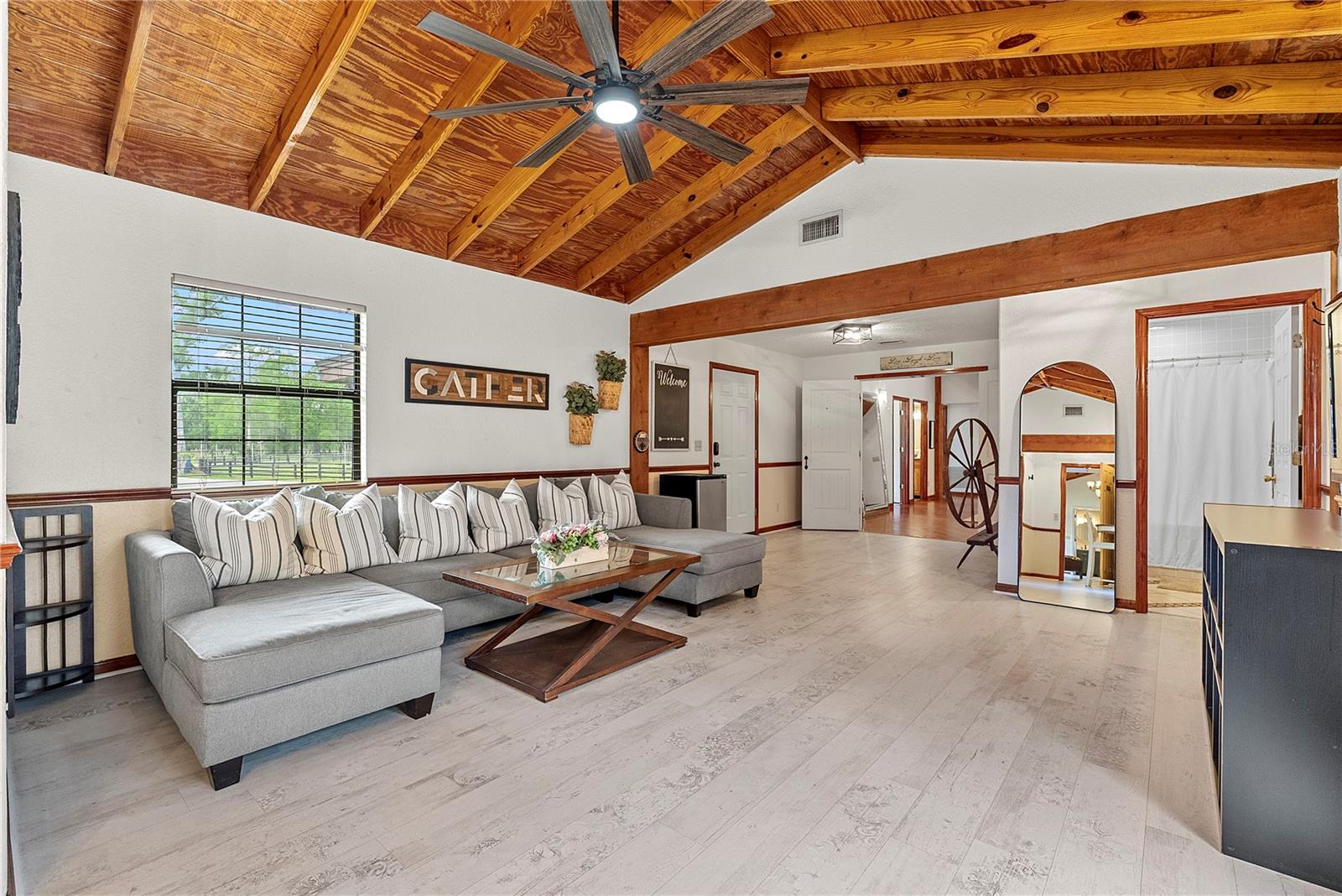 Image 15 of 65 For 13910 Corkwood Lane