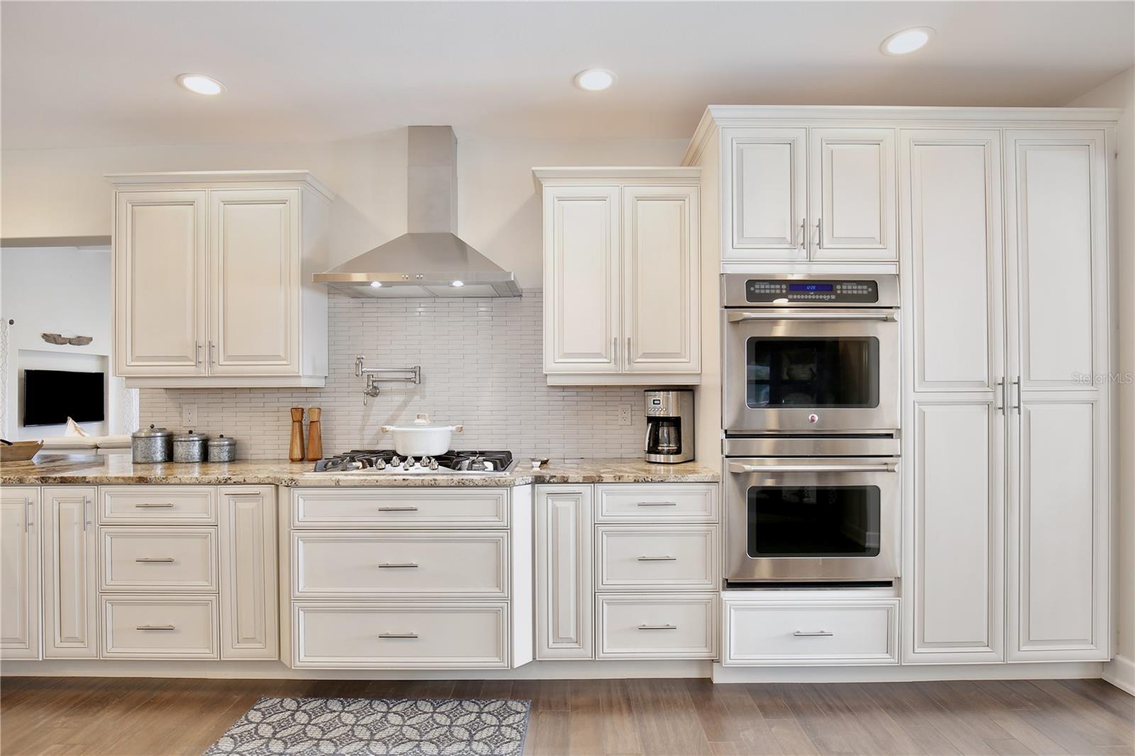 Image 25 of 96 For 210 Riverside Drive