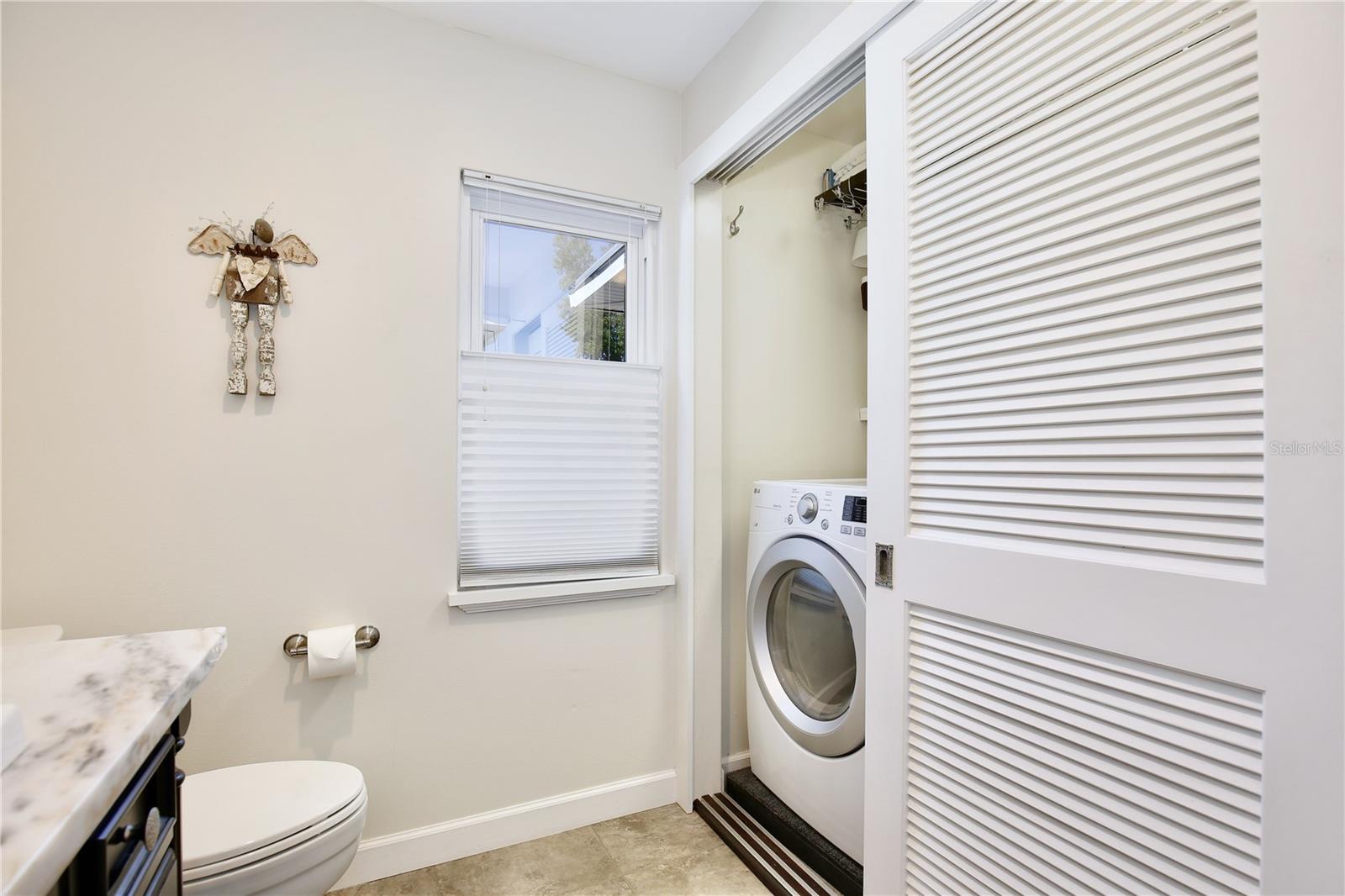 Image 32 of 96 For 210 Riverside Drive