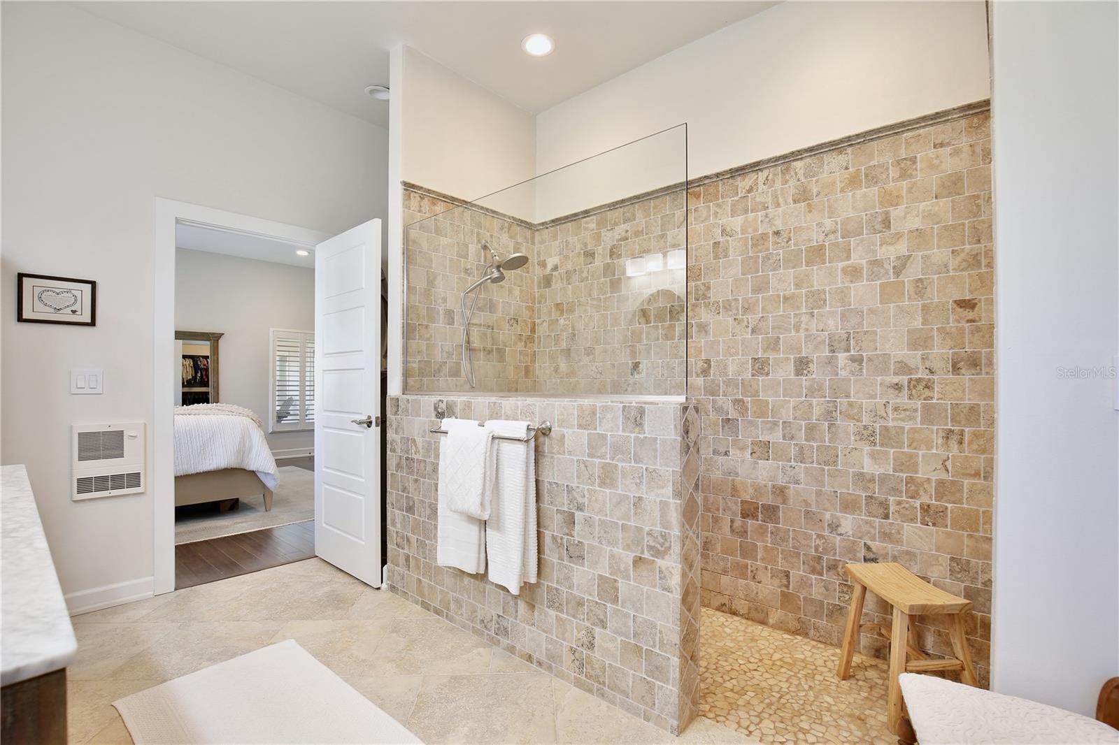 Image 37 of 96 For 210 Riverside Drive