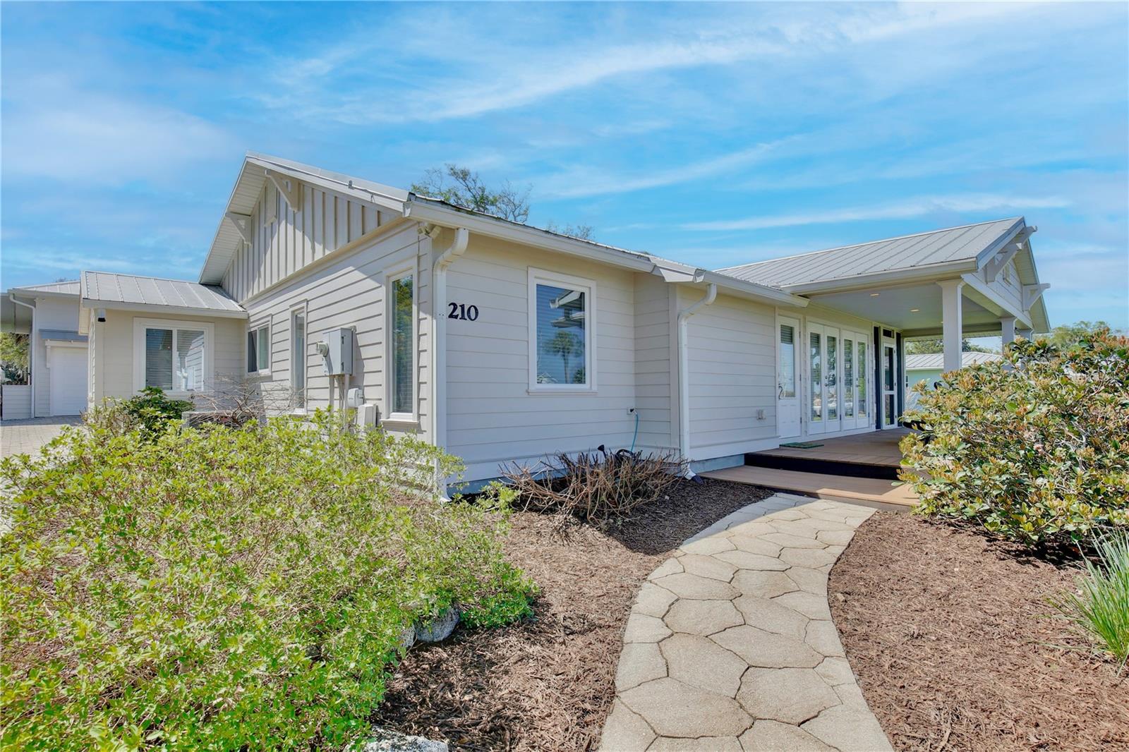 Image 4 of 96 For 210 Riverside Drive