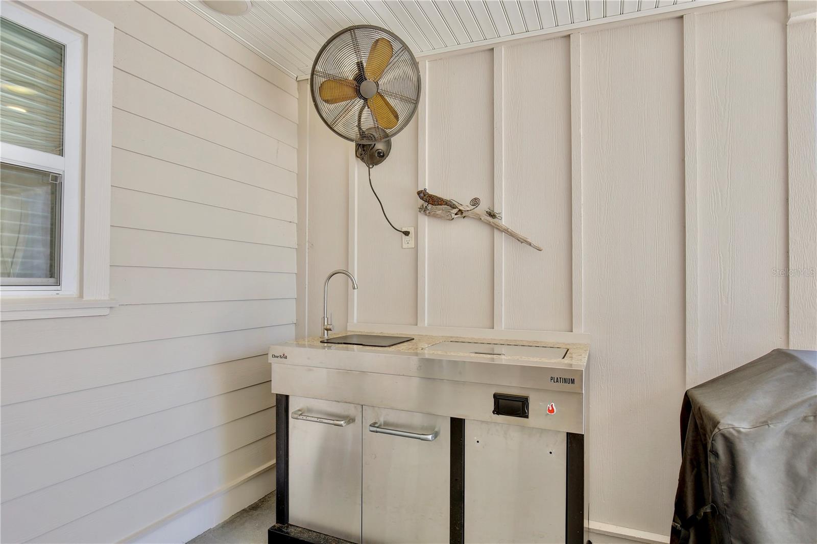 Image 52 of 96 For 210 Riverside Drive