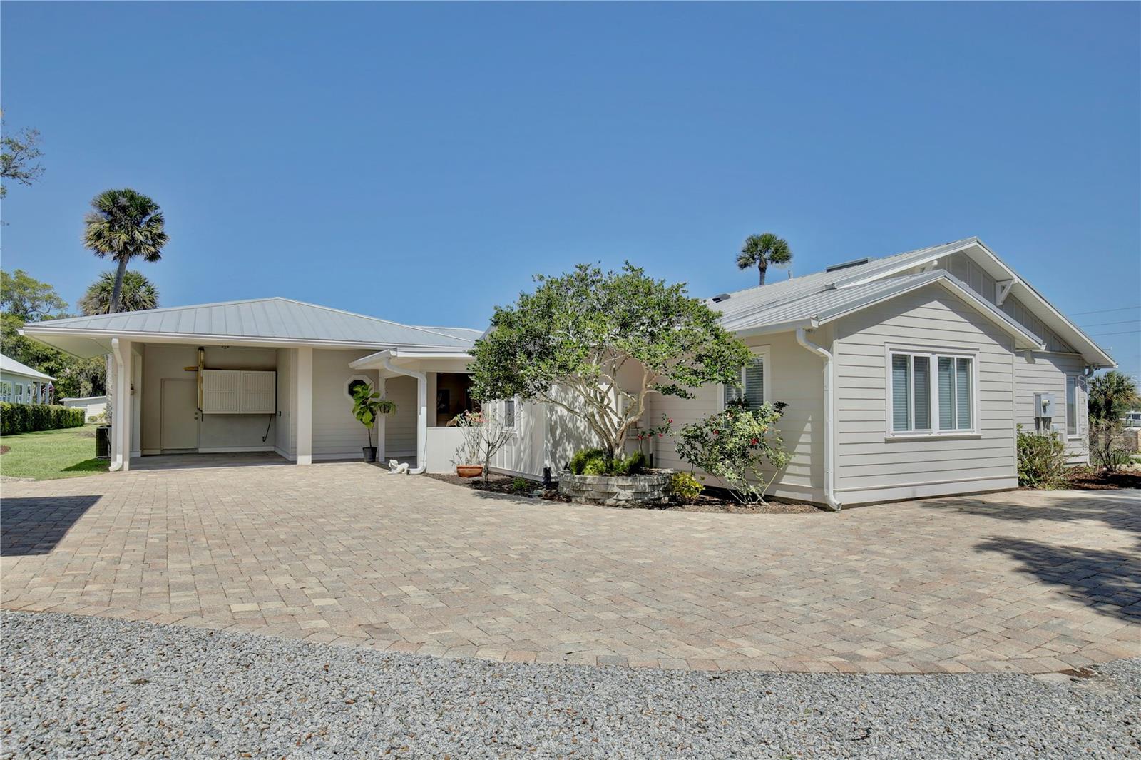 Image 56 of 96 For 210 Riverside Drive