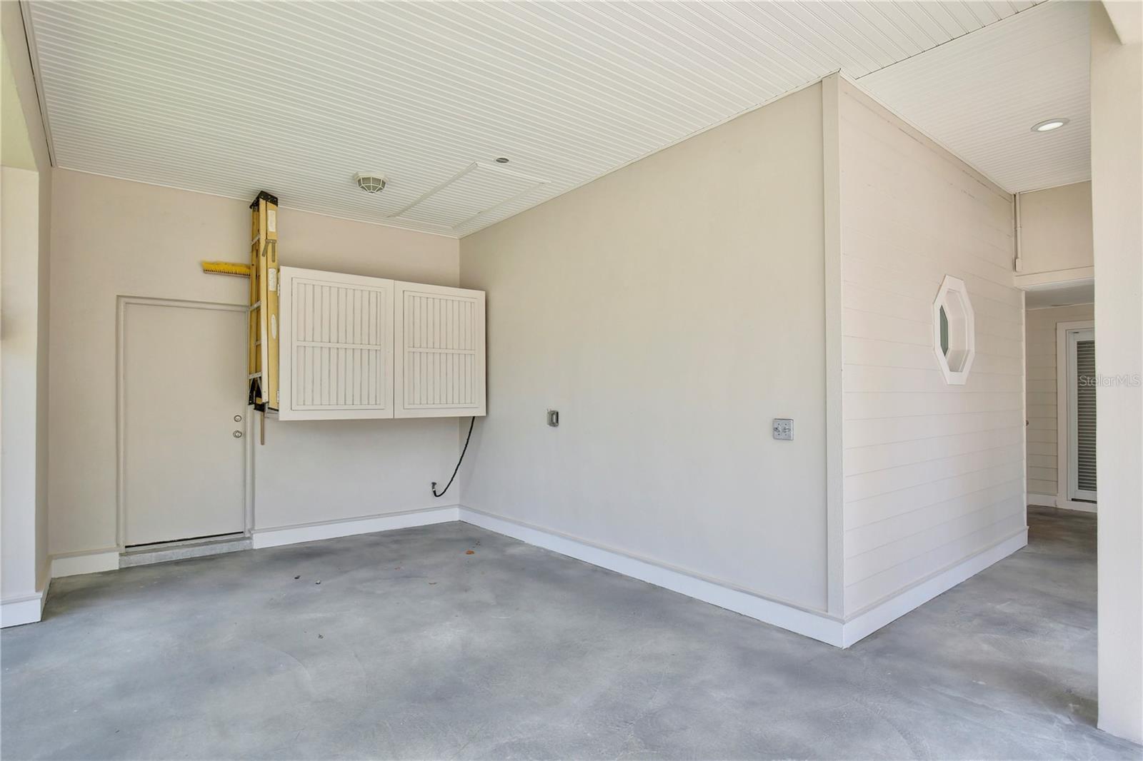 Image 59 of 96 For 210 Riverside Drive