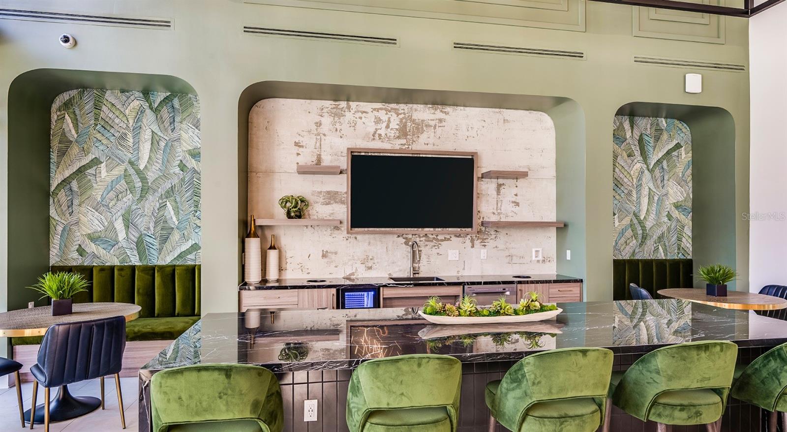 Image 11 of 41 For 700 Aultman Street Walt