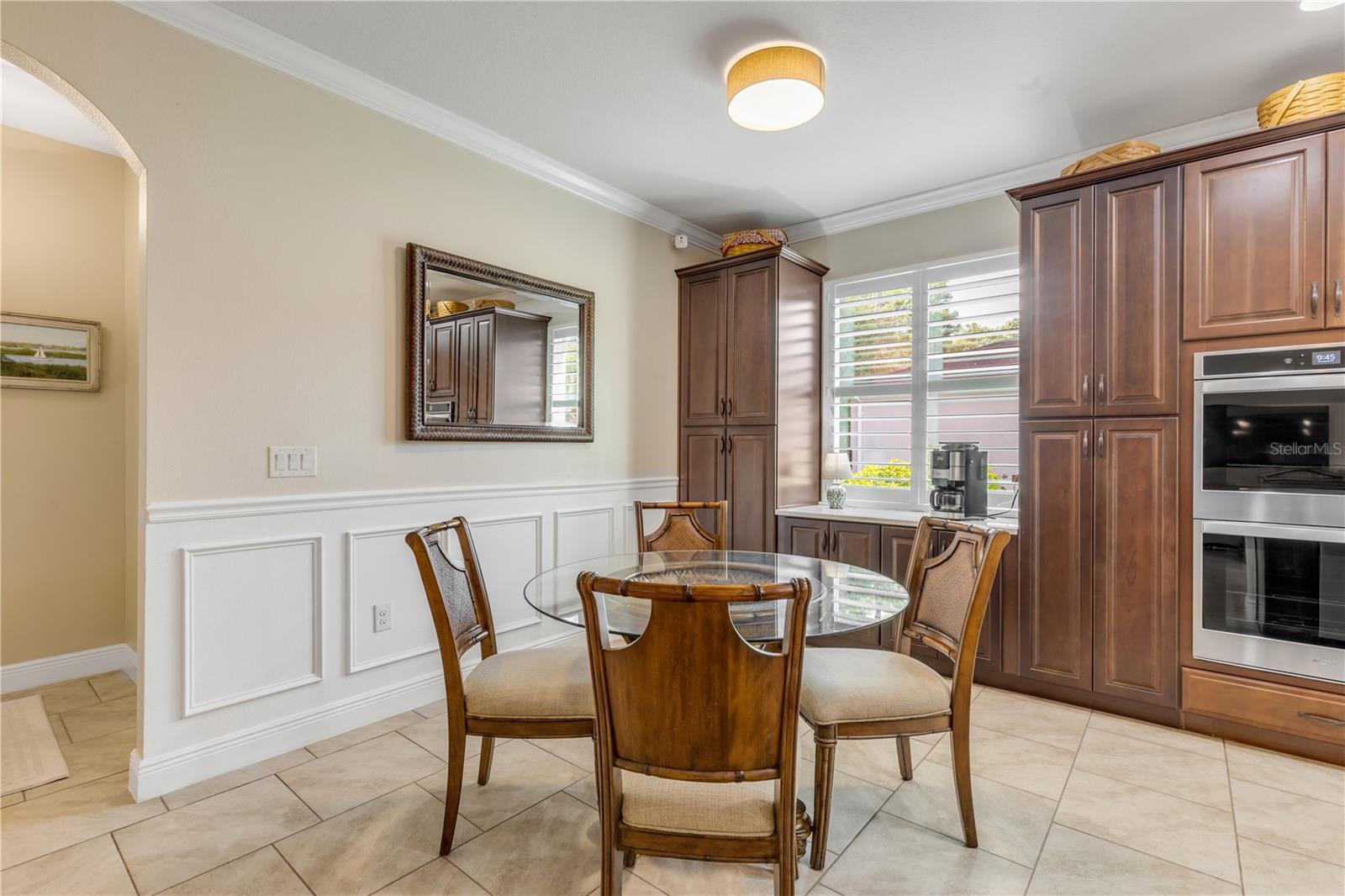 Image 17 of 47 For 475 River Square Lane