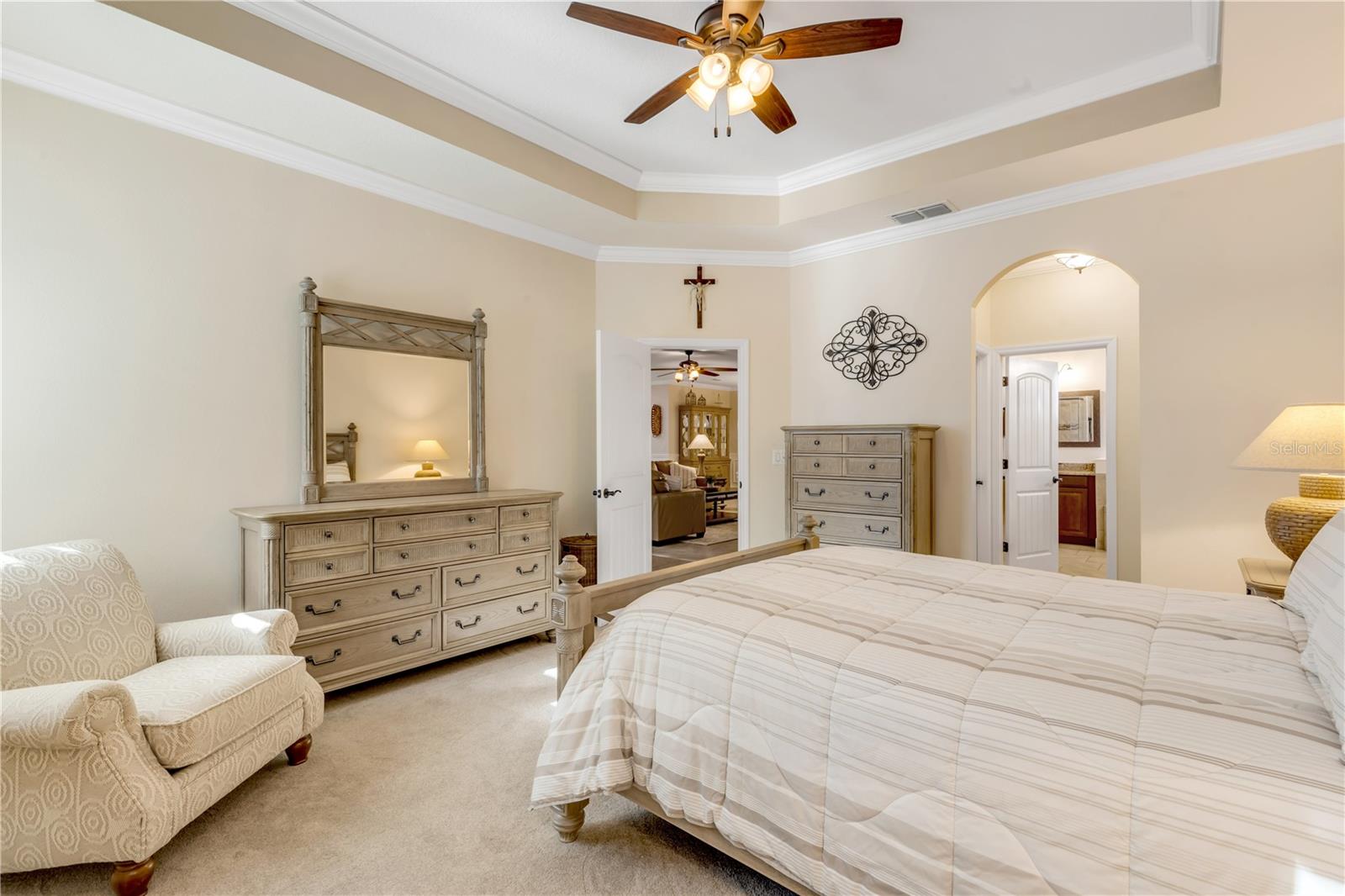 Image 22 of 47 For 475 River Square Lane