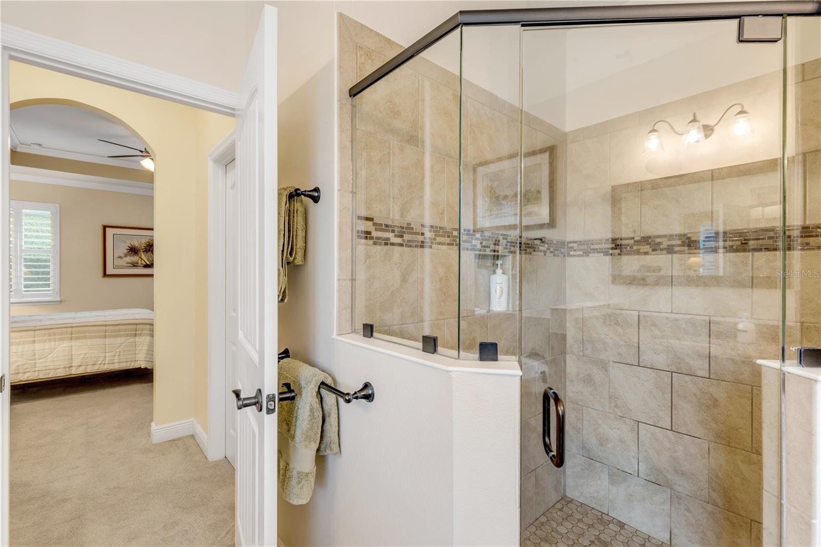 Image 24 of 47 For 475 River Square Lane