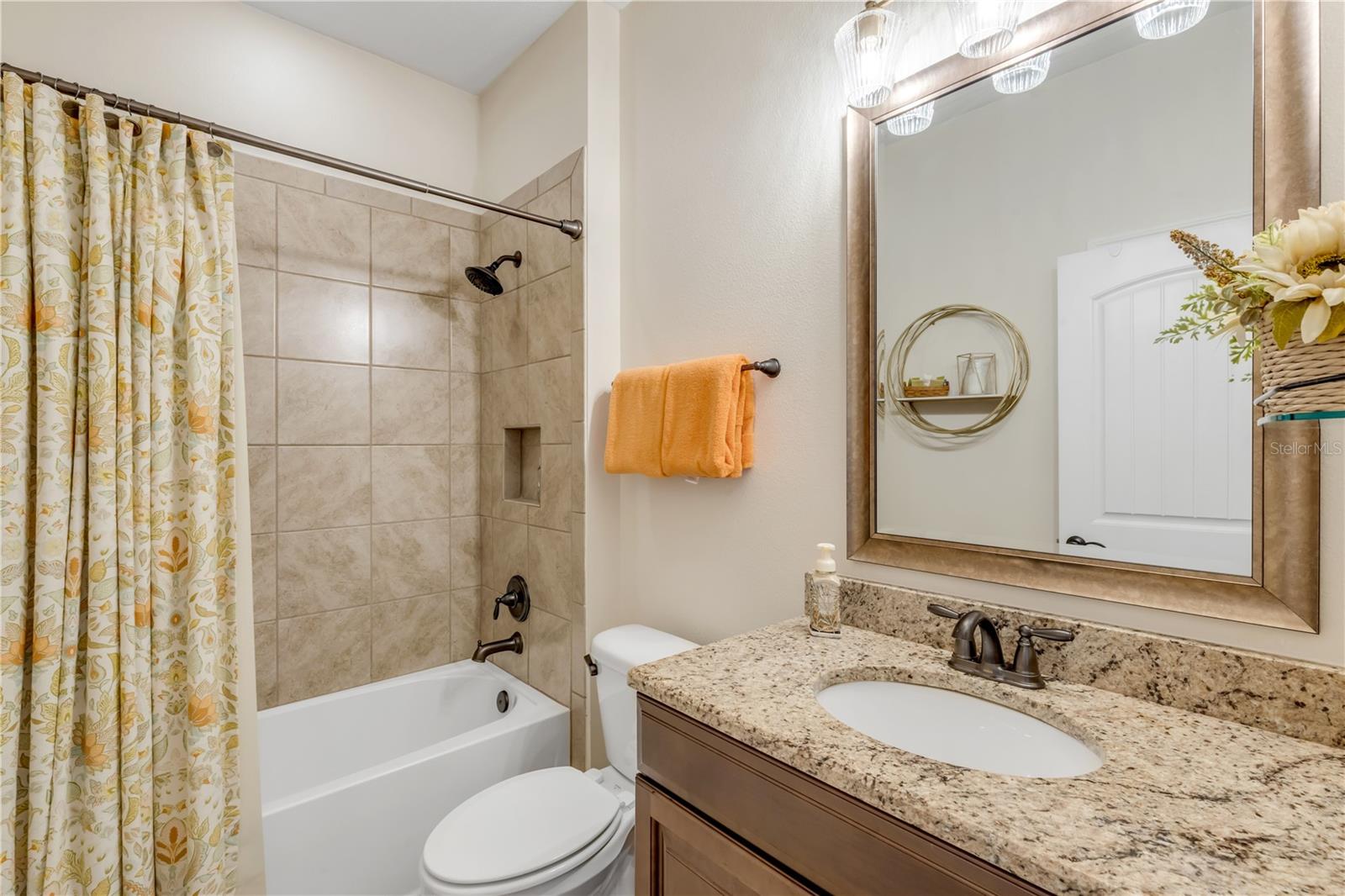 Image 29 of 47 For 475 River Square Lane