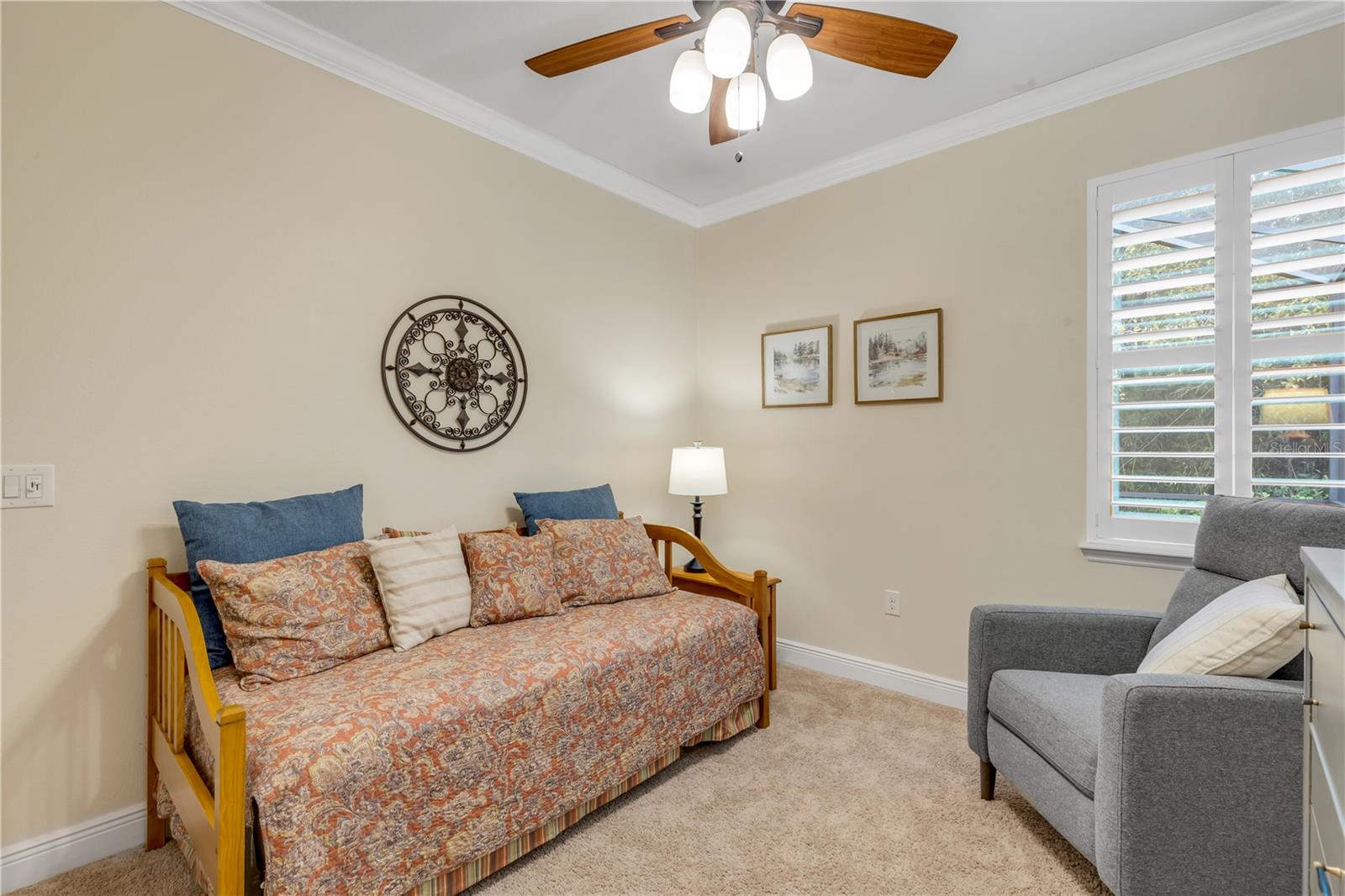 Image 32 of 47 For 475 River Square Lane