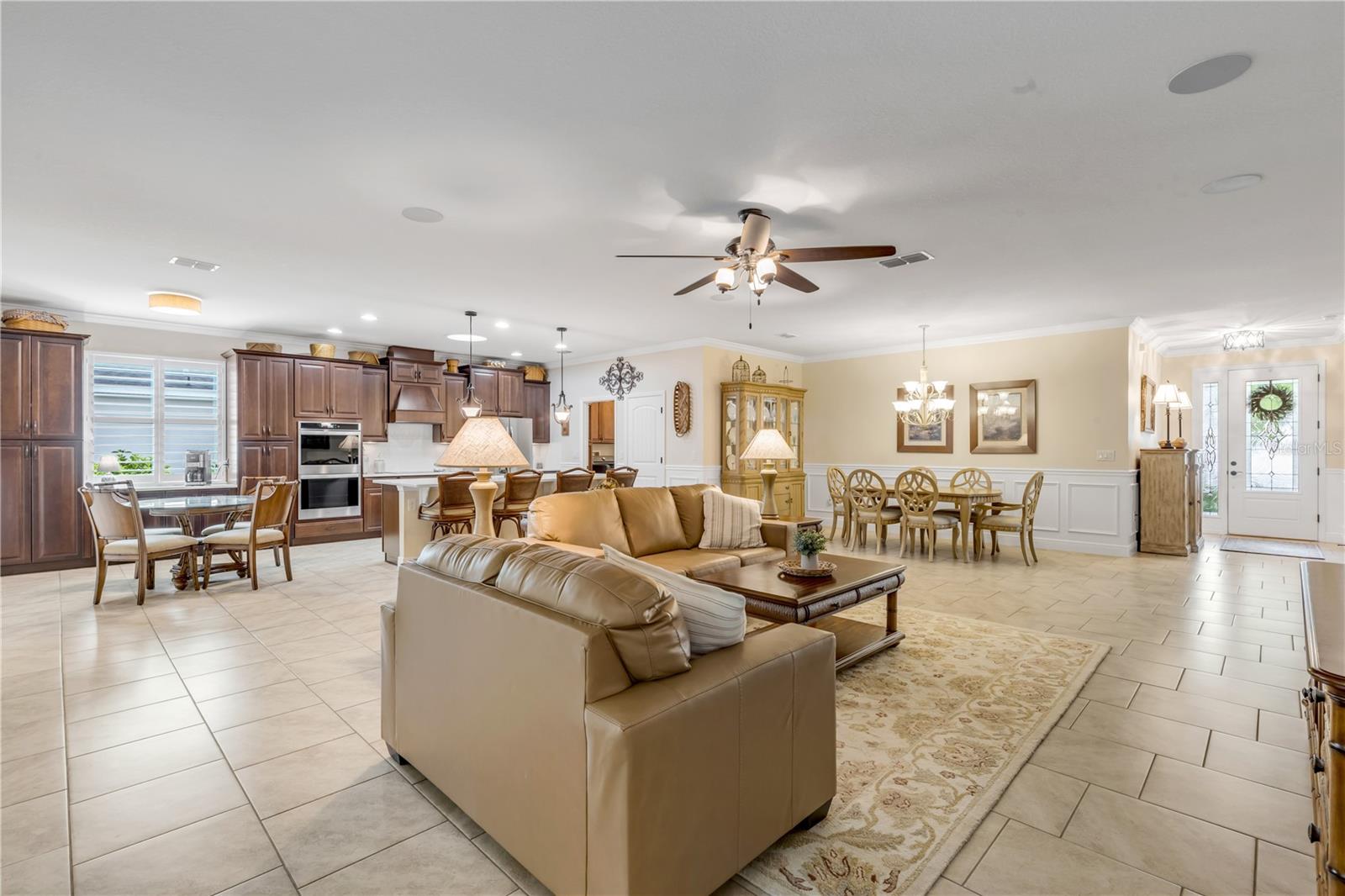 Image 9 of 47 For 475 River Square Lane